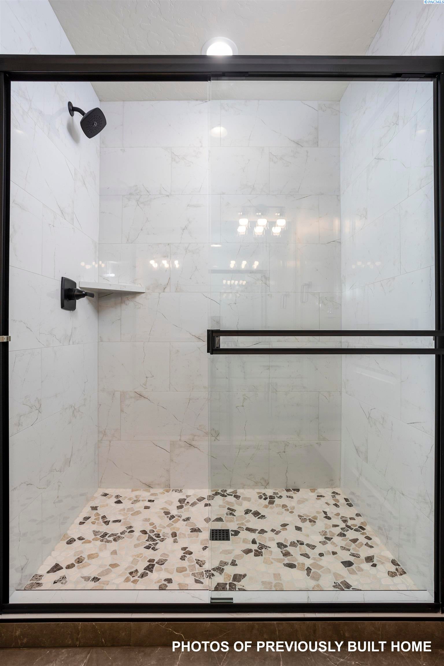 Richland, Washington, 99352, United States, 4 Bedrooms Bedrooms, ,2 BathroomsBathrooms,Residential,For Sale,1980834