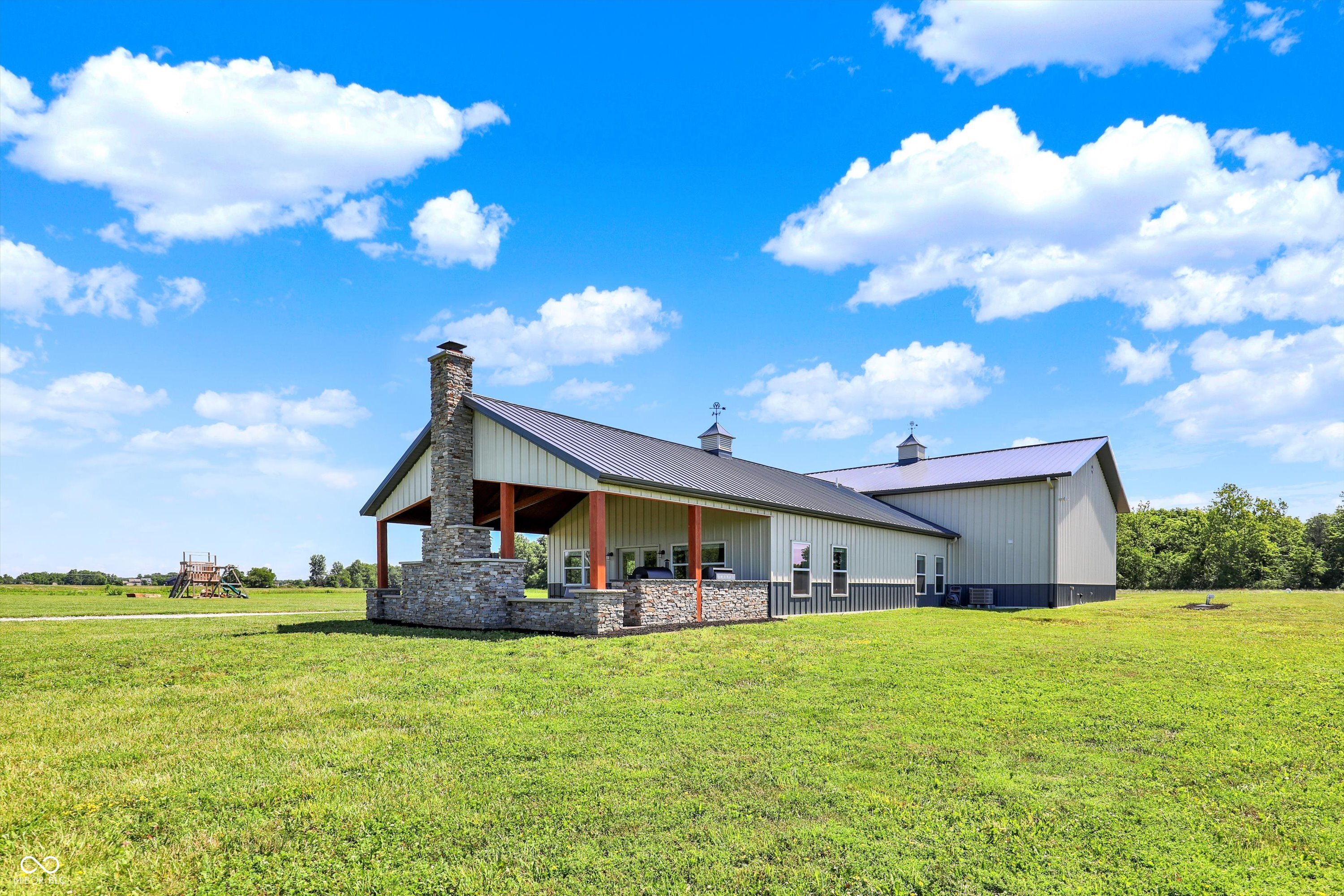 Sheridan, Indiana, 46069, United States, 3 Bedrooms Bedrooms, ,2 BathroomsBathrooms,Residential,For Sale,1904259