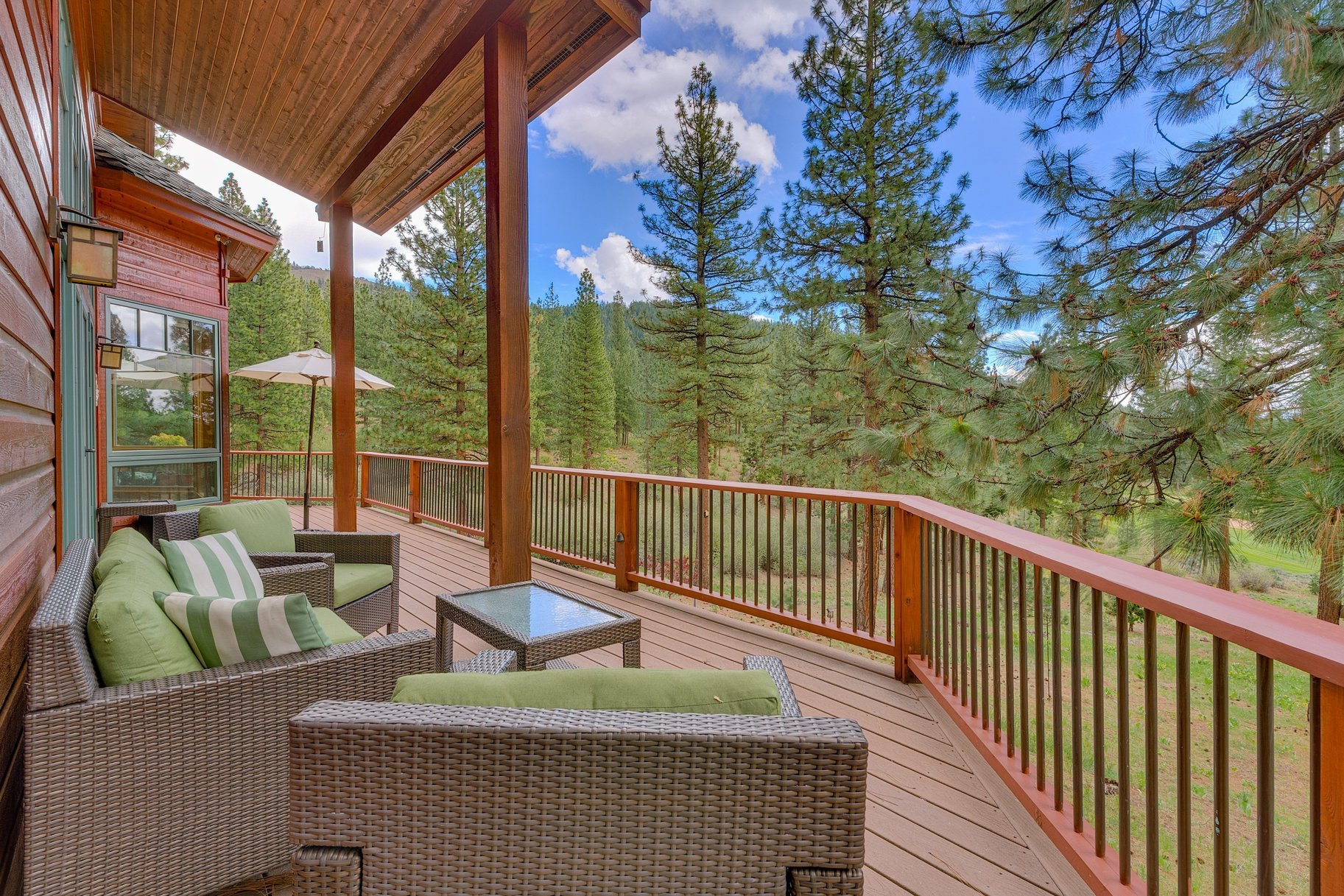  Private Estate Living Along the Fairways of Grizzly Ranch - 物件實景