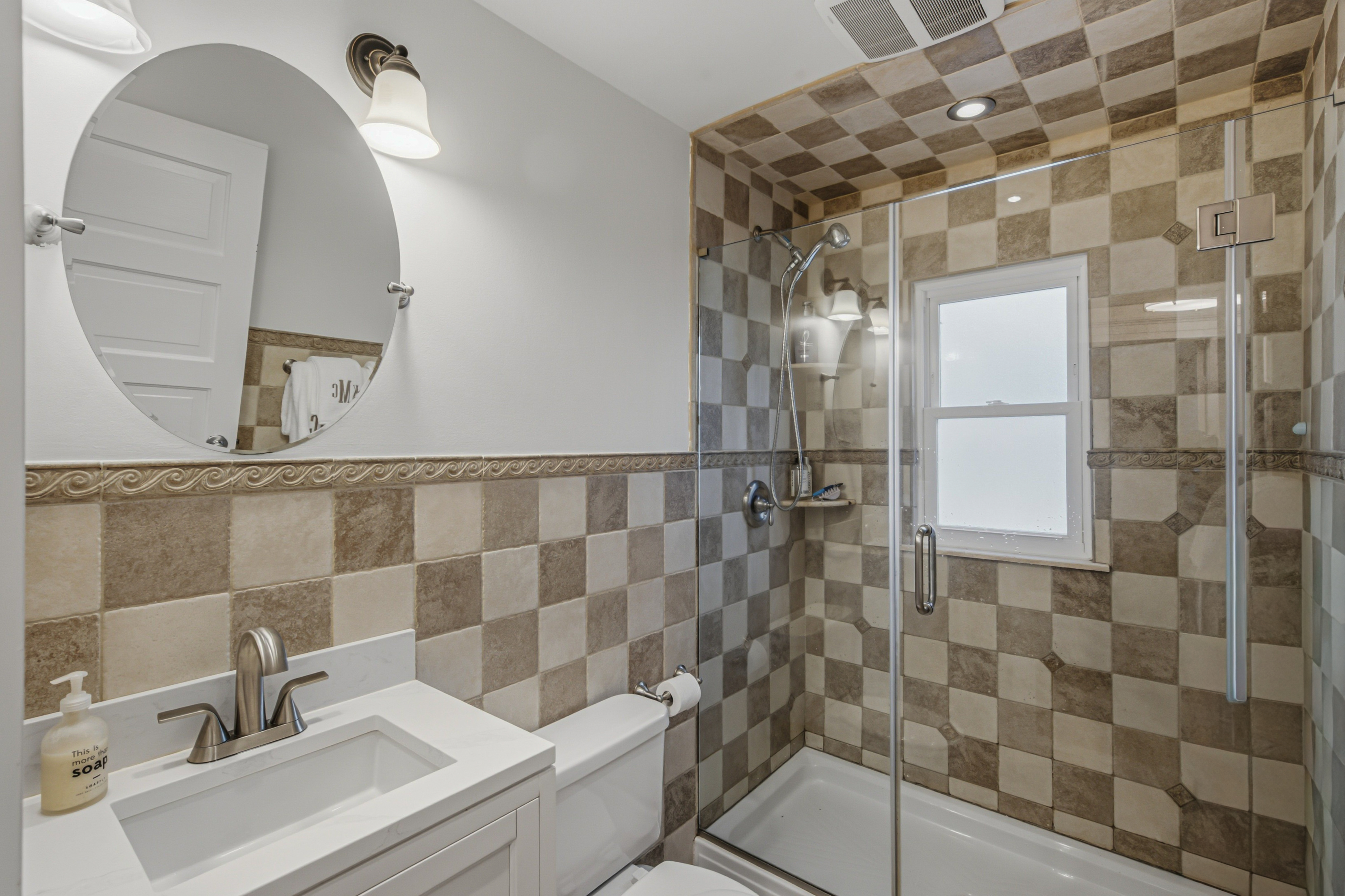  92 Webster Avenue, Port Washington, NY 11050 - 物件實景