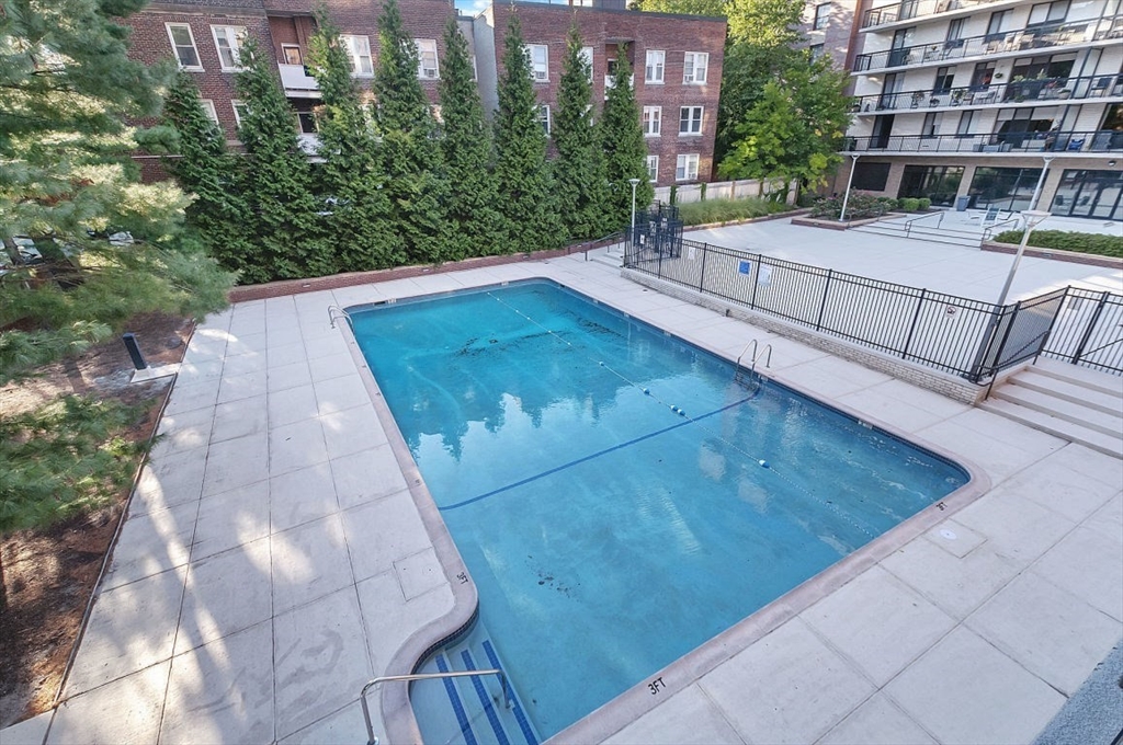 Brookline, Massachusetts, 02446, United States, 1 Bedroom Bedrooms, ,1 BathroomBathrooms,Residential,For Sale,1737969