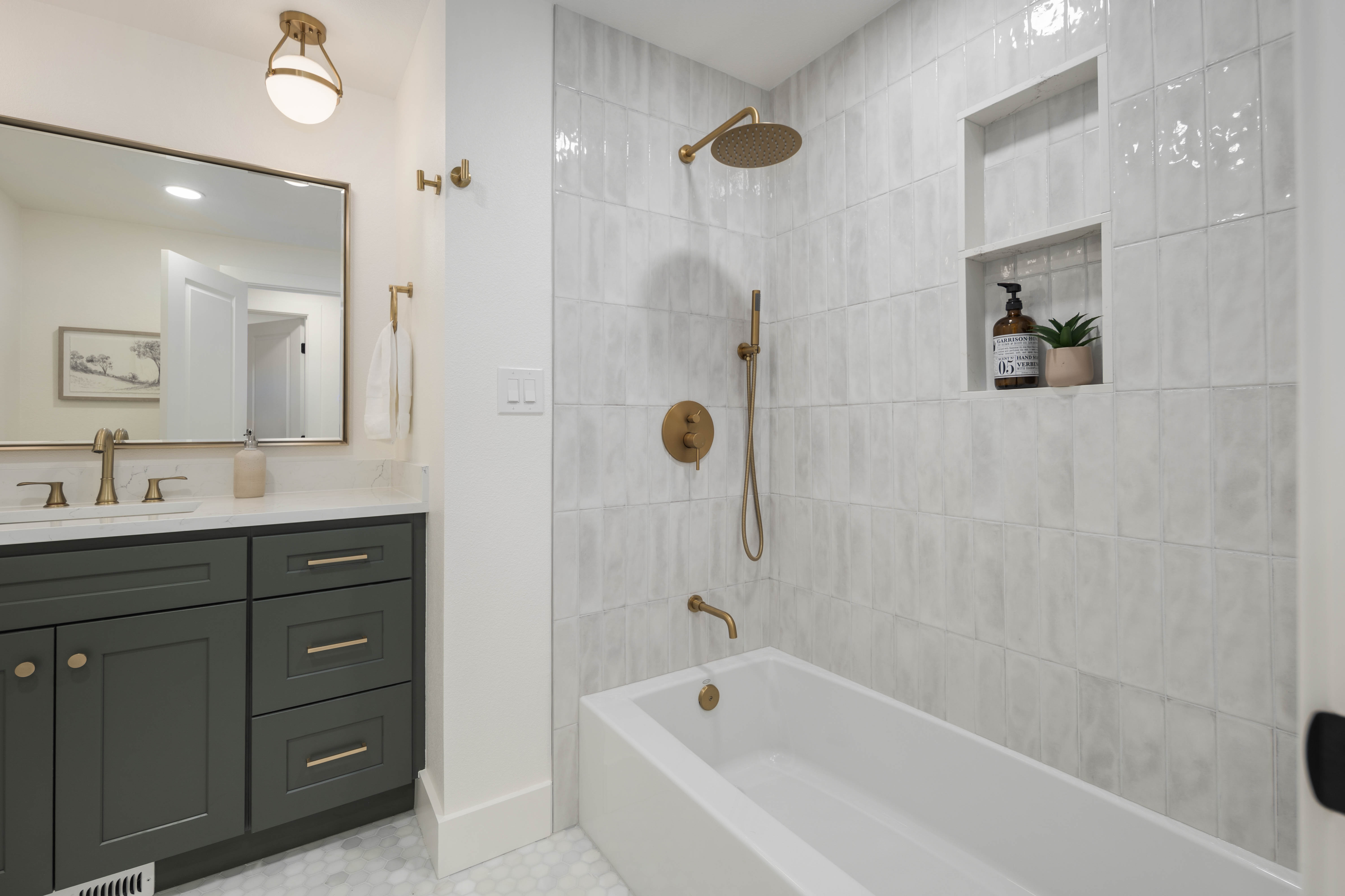  Refined Gem in Bothell - 物件實景