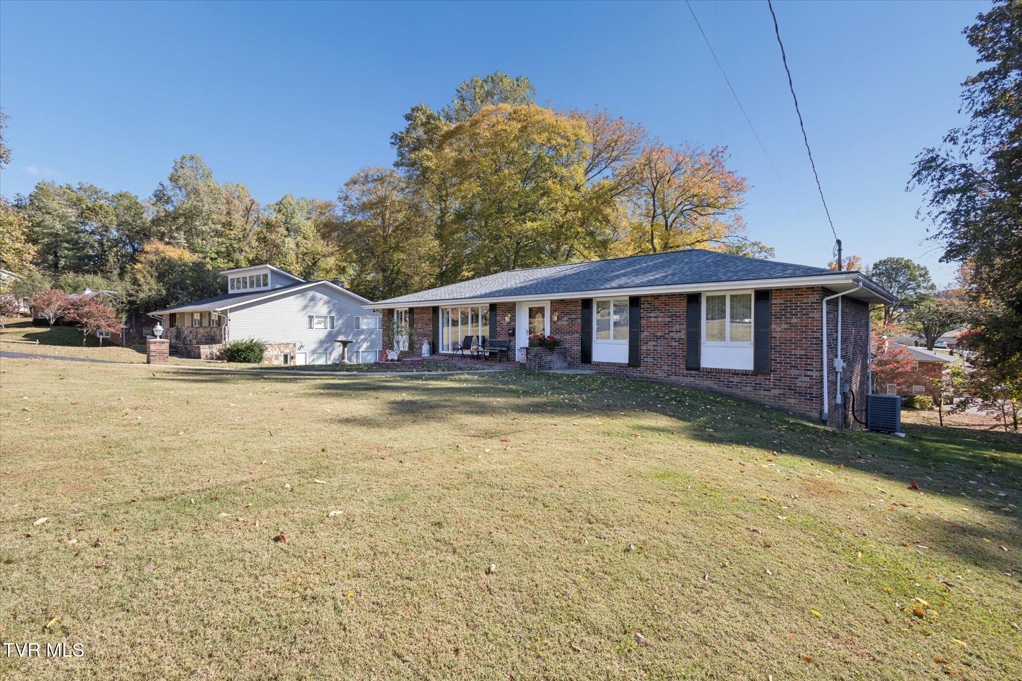Johnson City, Tennessee, 37604, United States, 4 Bedrooms Bedrooms, ,3 BathroomsBathrooms,Residential,For Sale,1978550