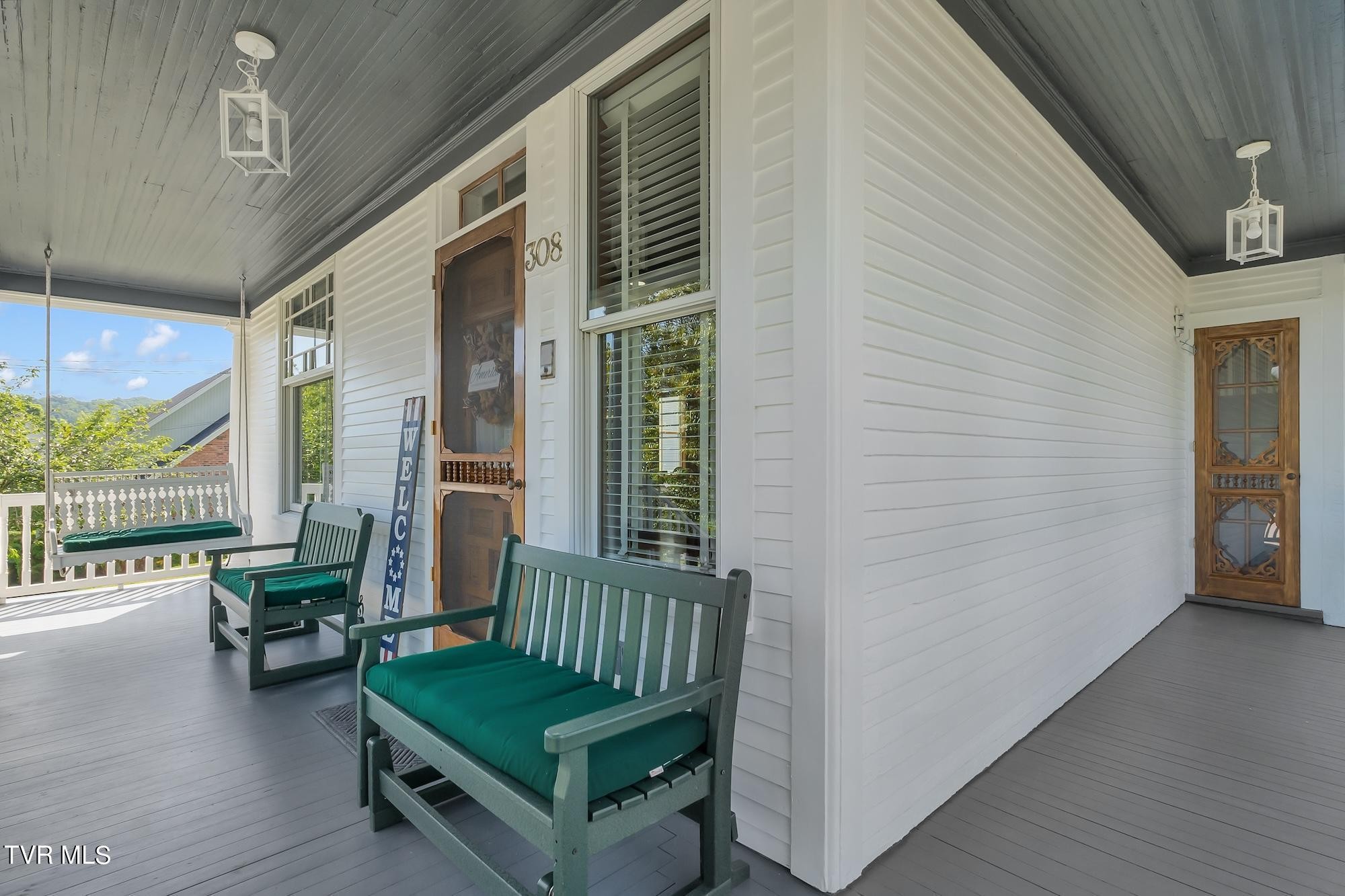 Big Stone Gap, Virginia, 24219, United States, 4 Bedrooms Bedrooms, ,3 BathroomsBathrooms,Residential,For Sale,1984528