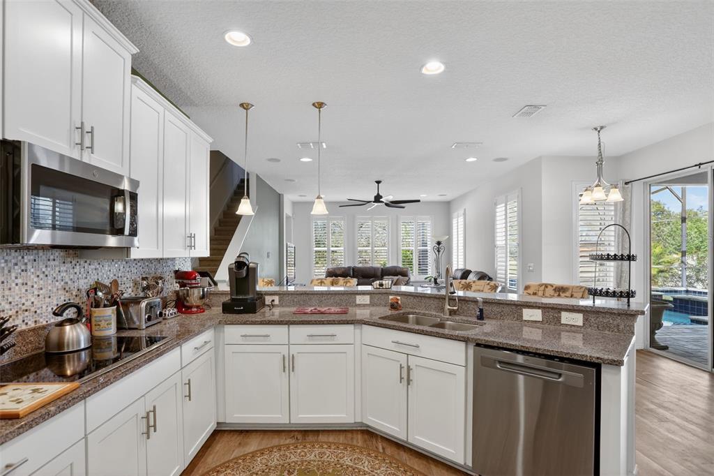 Apopka, Florida, 32712, United States, 4 Bedrooms Bedrooms, ,3 BathroomsBathrooms,Residential,For Sale,2001838