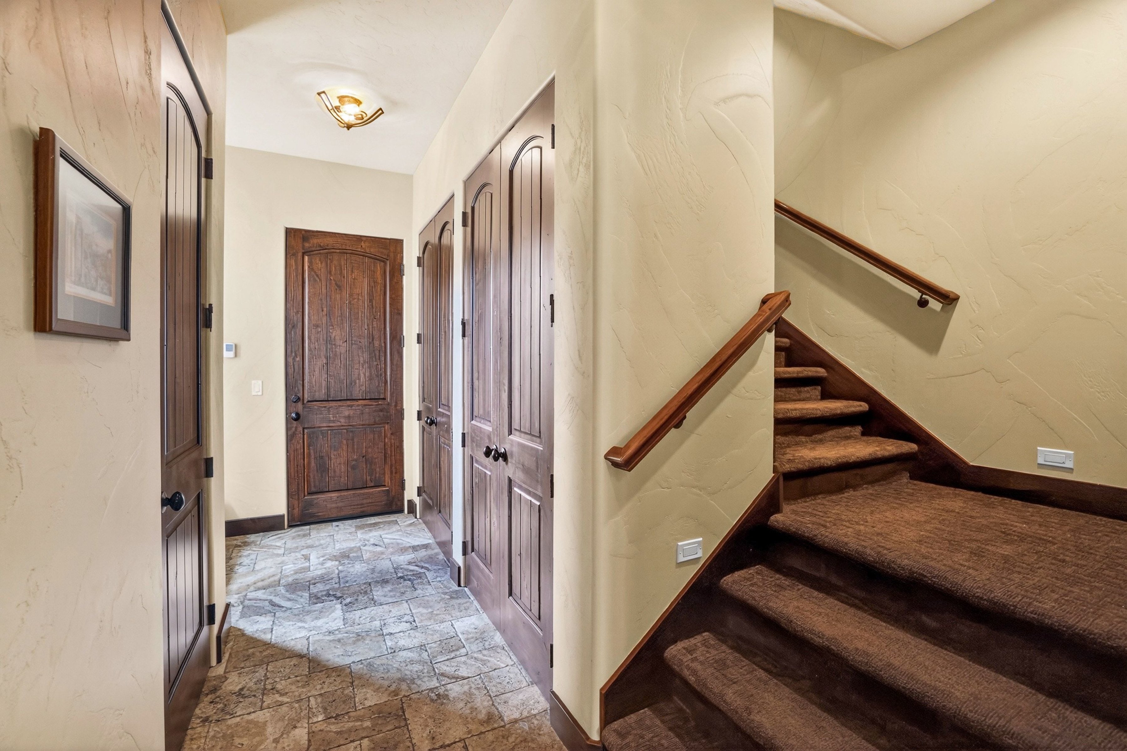  Stunning Home with Payette River Frontage on 2.66 Acres in McCall, Idaho - 物件實景