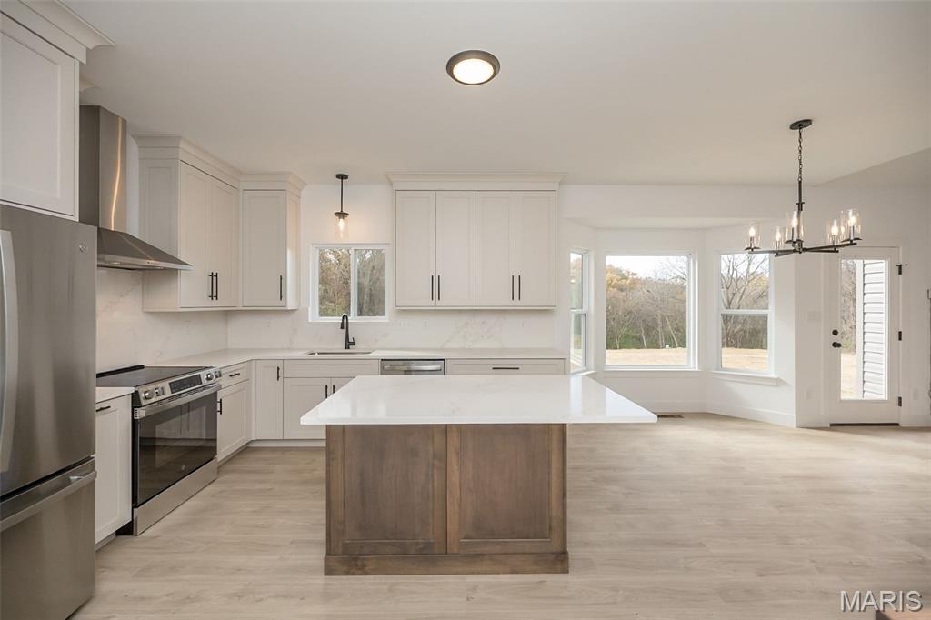 Troy, Missouri, 63379, United States, 3 Bedrooms Bedrooms, ,2 BathroomsBathrooms,Residential,For Sale,1993491