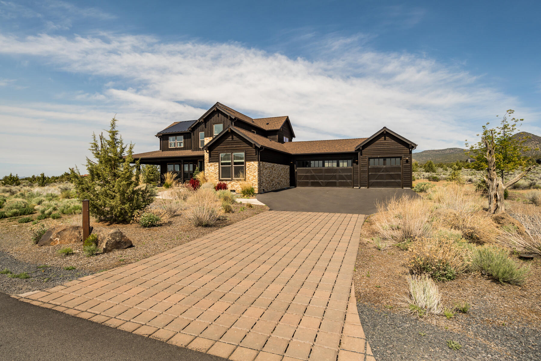 Powell Butte, Oregon, 97753, United States, 4 Bedrooms Bedrooms, ,3 BathroomsBathrooms,Residential,For Sale,1827363