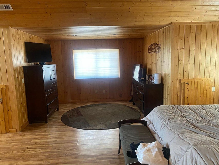 KLAMATH FALLS, Oregon, 97601, United States, 3 Bedrooms Bedrooms, ,3 BathroomsBathrooms,Residential,For Sale,1973852