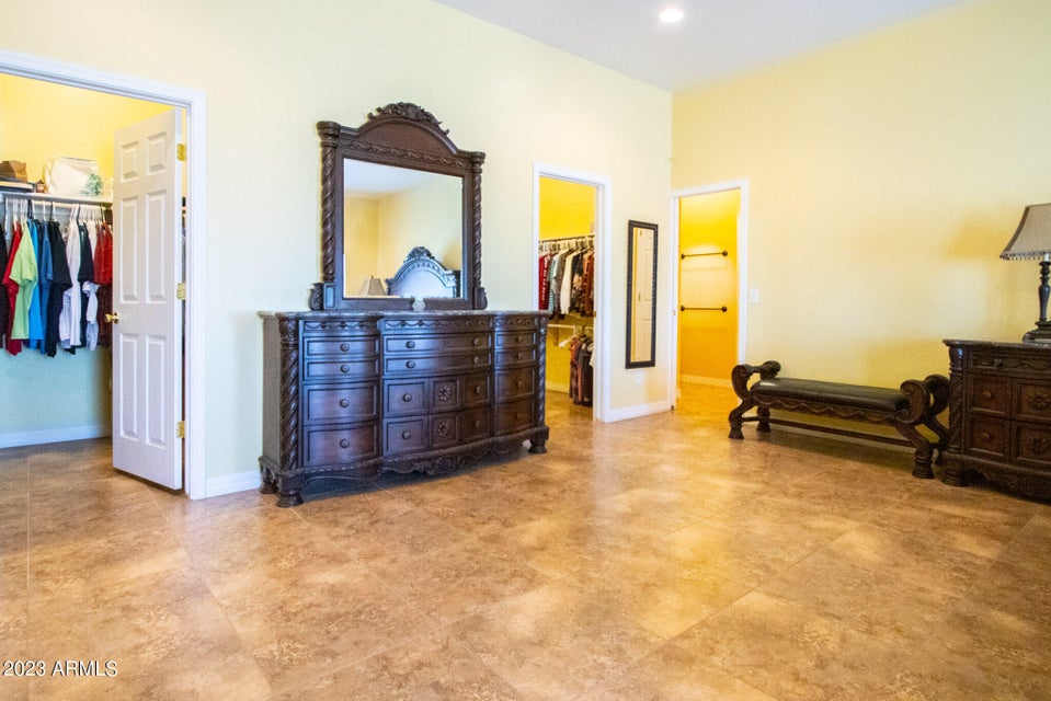 Witmann, Arizona, 85361, United States, 6 Bedrooms Bedrooms, ,3 BathroomsBathrooms,Residential,For Sale,1977429