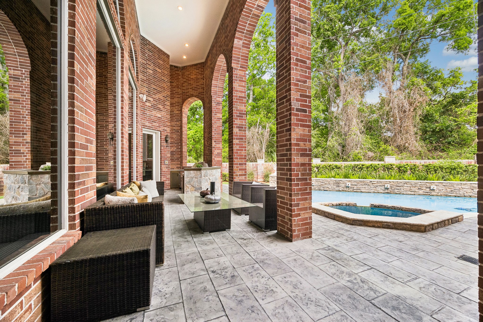  907 Enclave Lake Drive - 物件實景