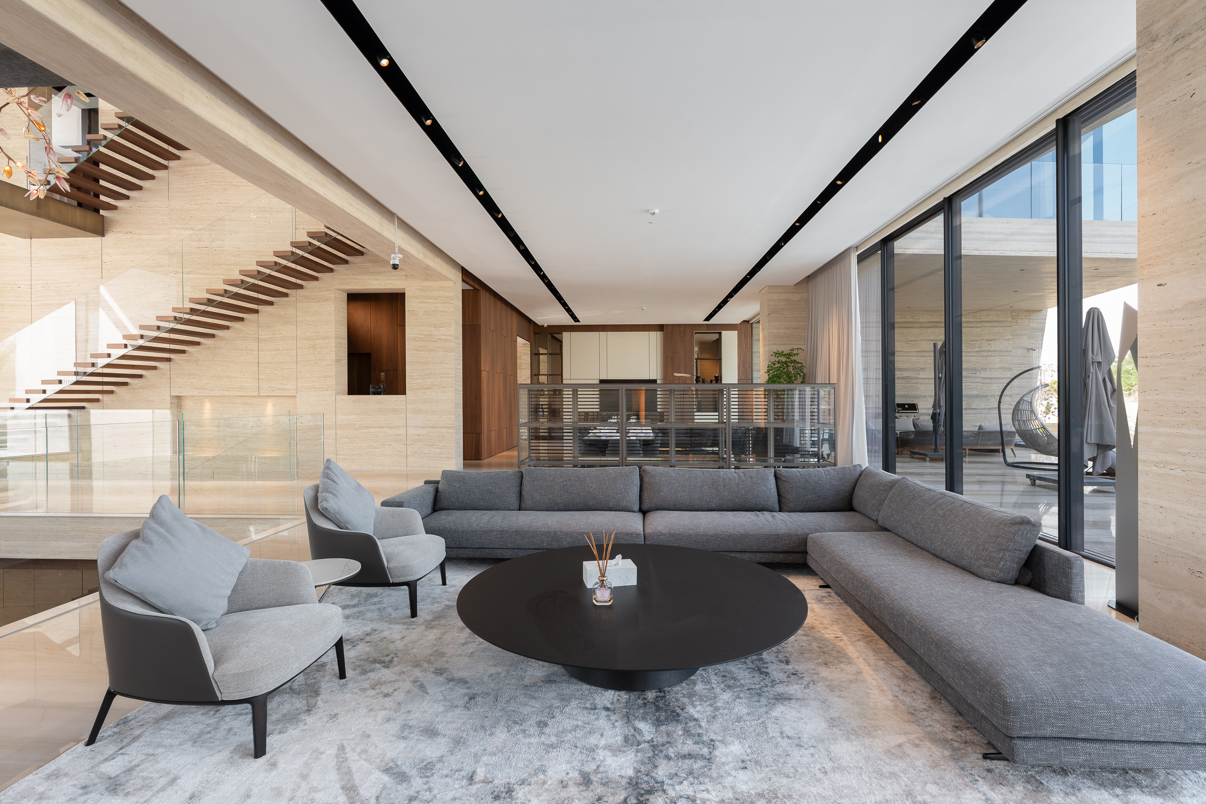  Custom-Built Mansion with Stunning Sunset Views - 物件實景