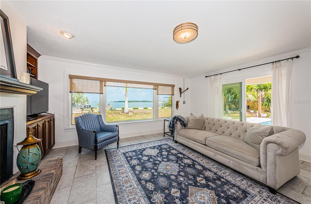 St Petersburg, Florida, 33710, United States, 4 Bedrooms Bedrooms, ,4 BathroomsBathrooms,Residential,For Sale,1826859