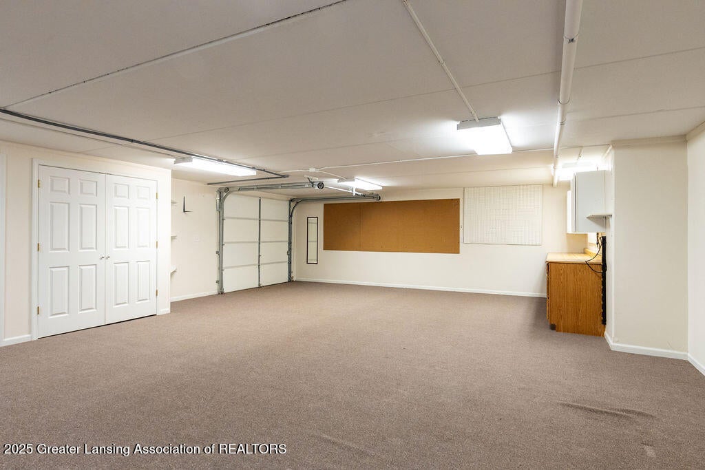 Dimondale, Michigan, 48821, United States, 4 Bedrooms Bedrooms, ,4 BathroomsBathrooms,Residential,For Sale,1840244
