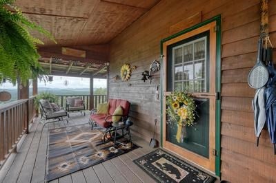 Murphy, North Carolina, 28906, United States, 3 Bedrooms Bedrooms, ,3 BathroomsBathrooms,Residential,For Sale,1917249