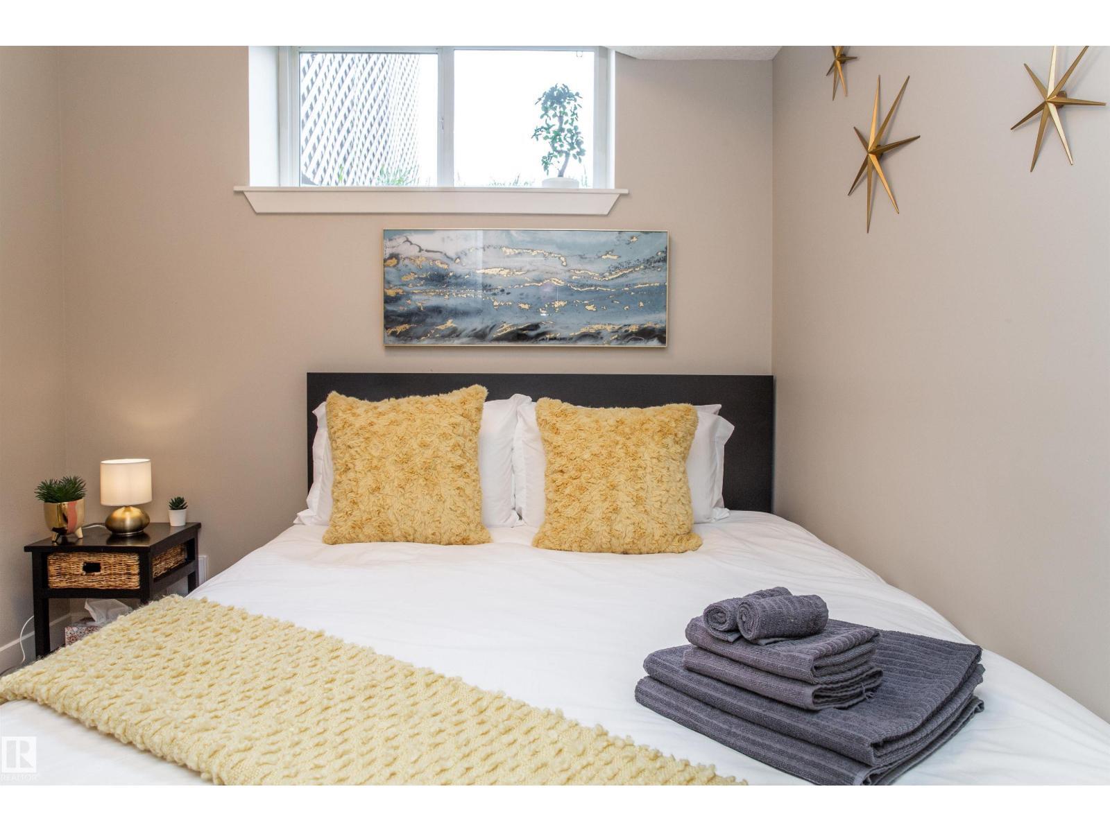 EDMONTON, Alberta, T5R 1N1, CA, 5 Bedrooms Bedrooms, ,3 BathroomsBathrooms,Residential,For Sale,1913571
