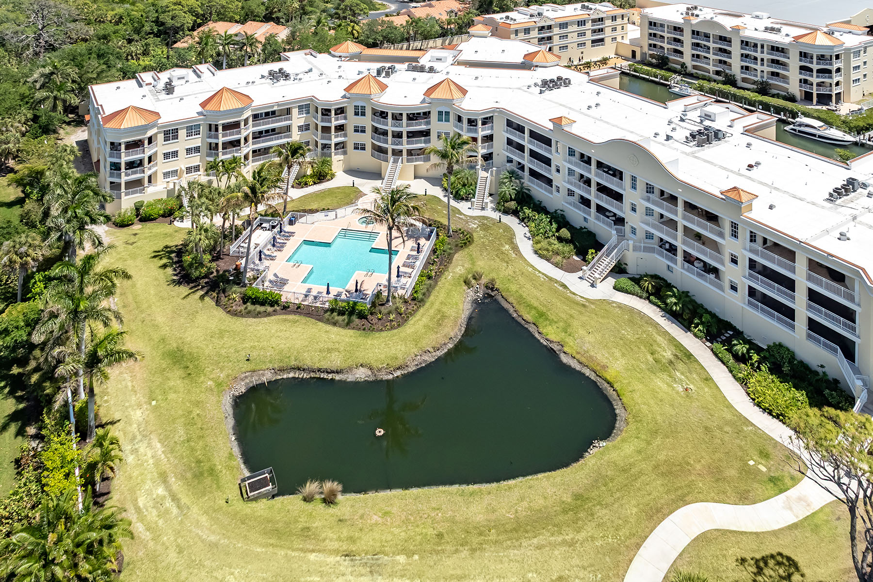  VILLAS AT BELLAGIO HARBOR VILLAGE - 物件實景