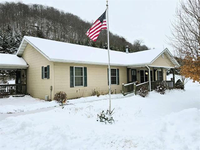 Gays Mills, Wisconsin, 54631, United States, 3 Bedrooms Bedrooms, ,3 BathroomsBathrooms,Residential,For Sale,2006070