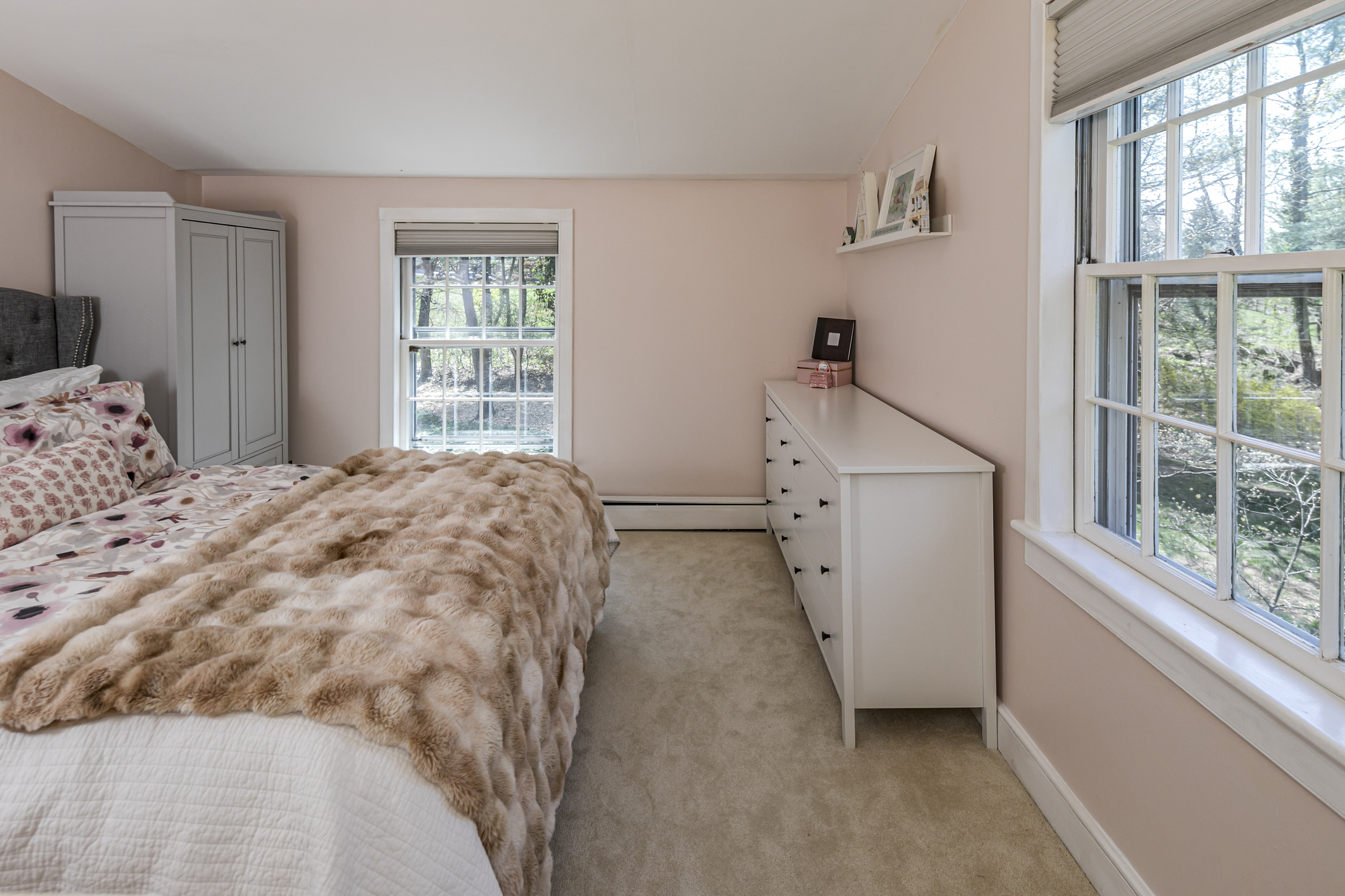  Pennington’s Moses Baldwin House Marries Period Details with Modern Updates - 物件實景