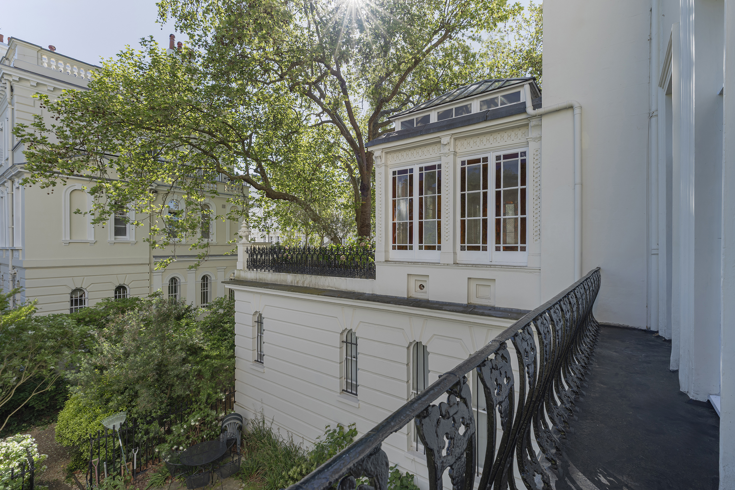  A Lateral Ladbroke Grove Apartment with Two Balconies - 物件實景