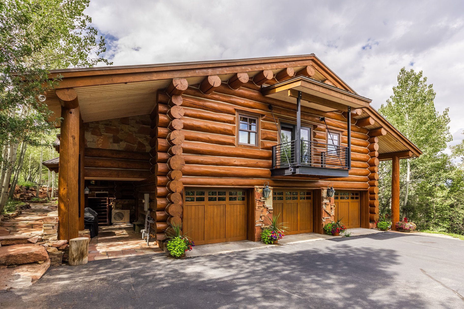  33 ACRE SOULFUL PARK CITY ESTATE WITH GRAND HOME AND GUEST HOUSE - 物件實景