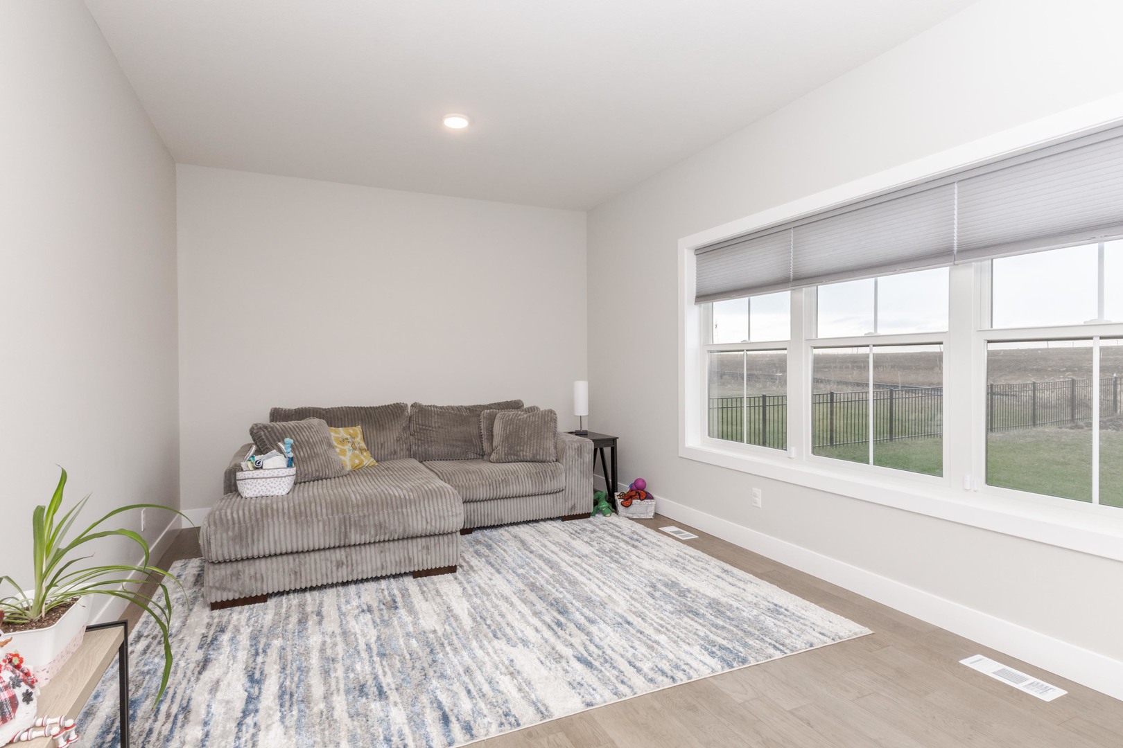 Bloomington, Illinois, 61705, United States, 4 Bedrooms Bedrooms, ,4 BathroomsBathrooms,Residential,For Sale,1996061