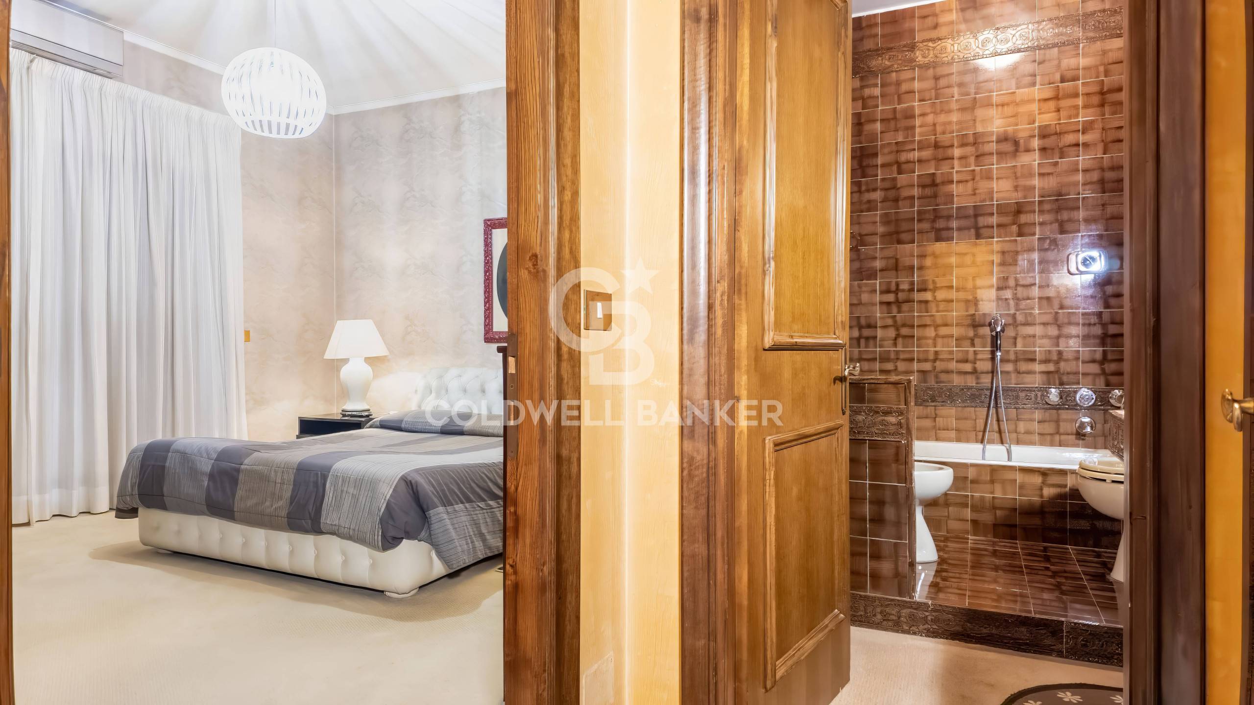 Roma, Roma, 00100, IT, 3 Bedrooms Bedrooms, ,3 BathroomsBathrooms,Residential,For Sale,1700396