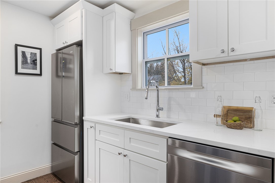 Providence, Rhode Island, 02906, United States, 4 Bedrooms Bedrooms, ,3 BathroomsBathrooms,Residential,For Sale,2000576