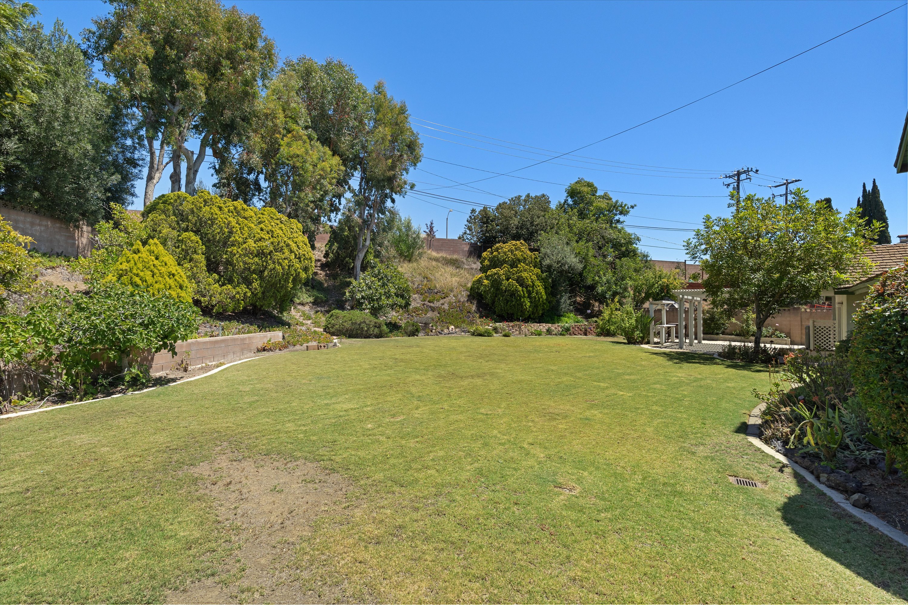 Thousand Oaks, California, 91360, United States, 5 Bedrooms Bedrooms, ,3 BathroomsBathrooms,Residential,For Sale,1895028