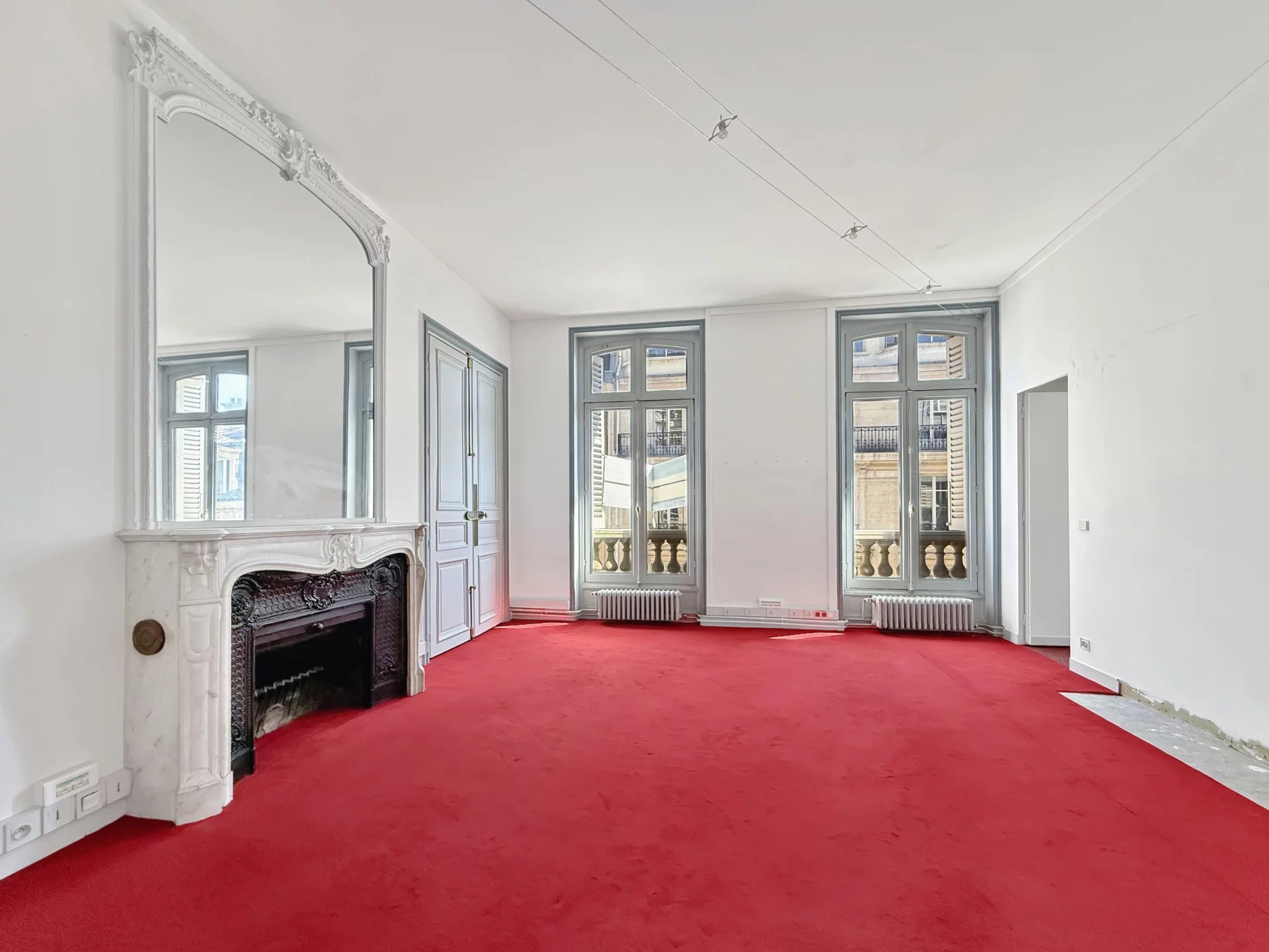Paris 8th, Île-de-France, 75008, FR, 13 Bedrooms Bedrooms, ,Residential,For Sale,1794748