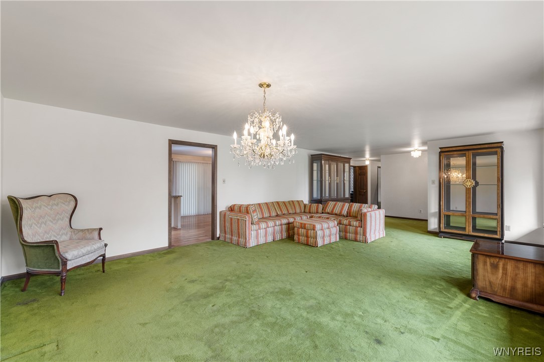 Lewiston, New York, 14092, United States, 3 Bedrooms Bedrooms, ,4 BathroomsBathrooms,Residential,For Sale,1937436