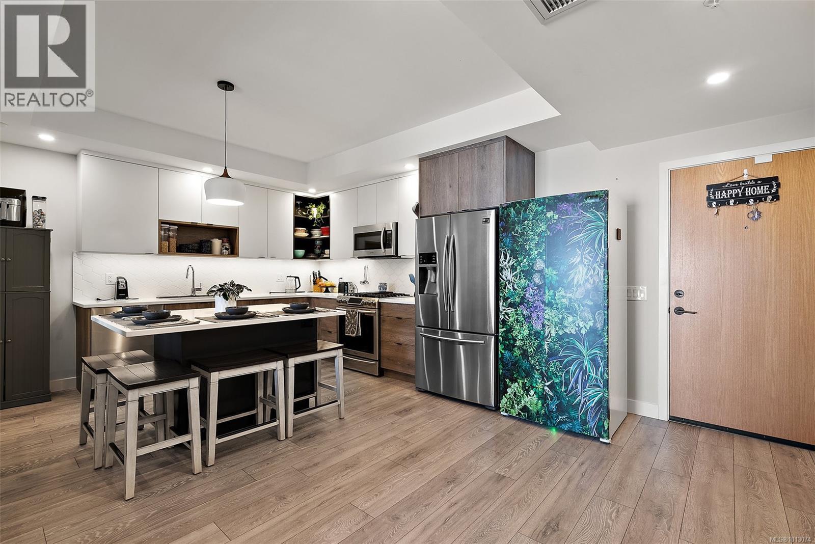 LANGFORD, British Columbia, V9B 0Y3, CA, 2 Bedrooms Bedrooms, ,2 BathroomsBathrooms,Residential,For Sale,1950875