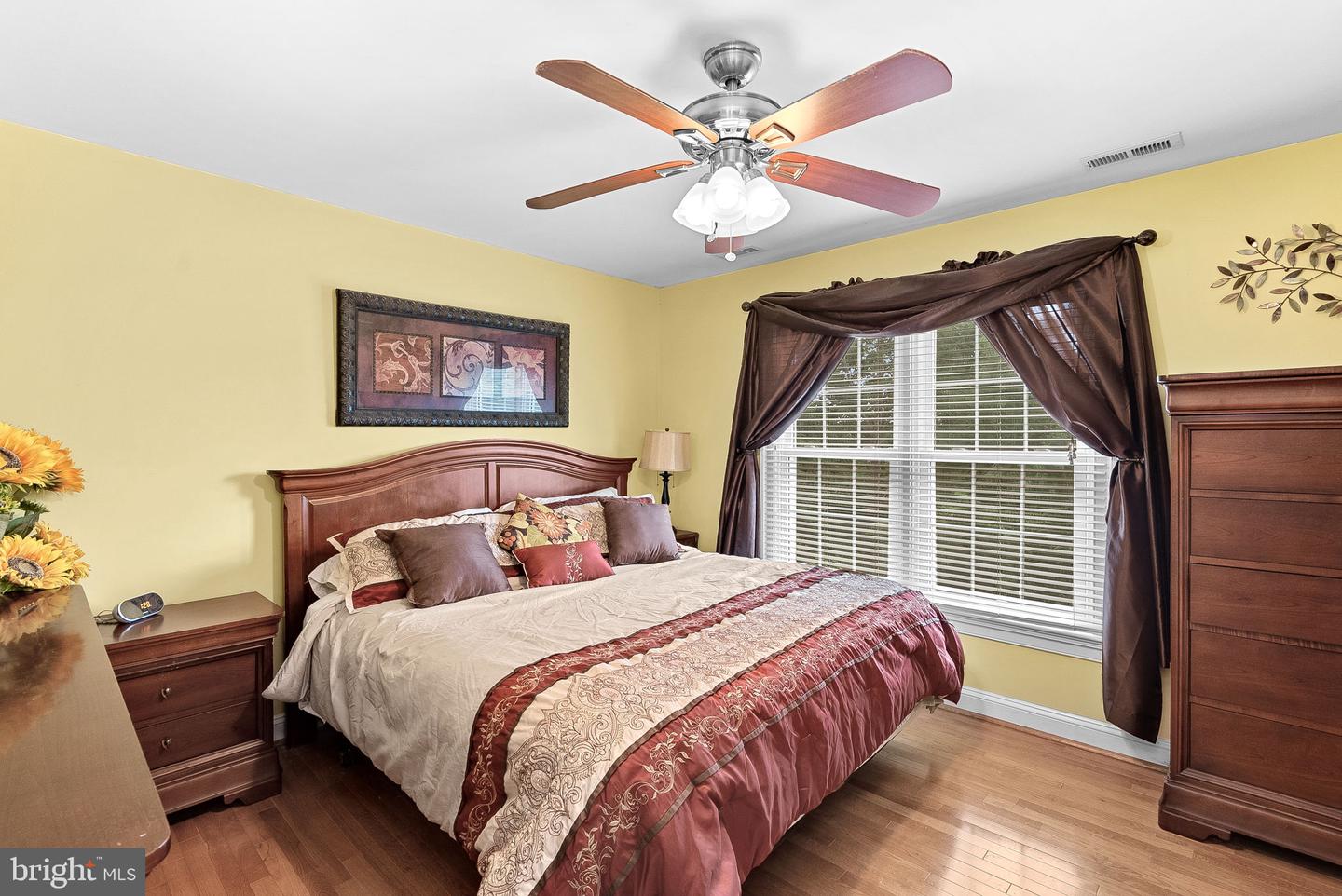 Waterford, Virginia, 20197, United States, 5 Bedrooms Bedrooms, ,4 BathroomsBathrooms,Residential,For Sale,1940957