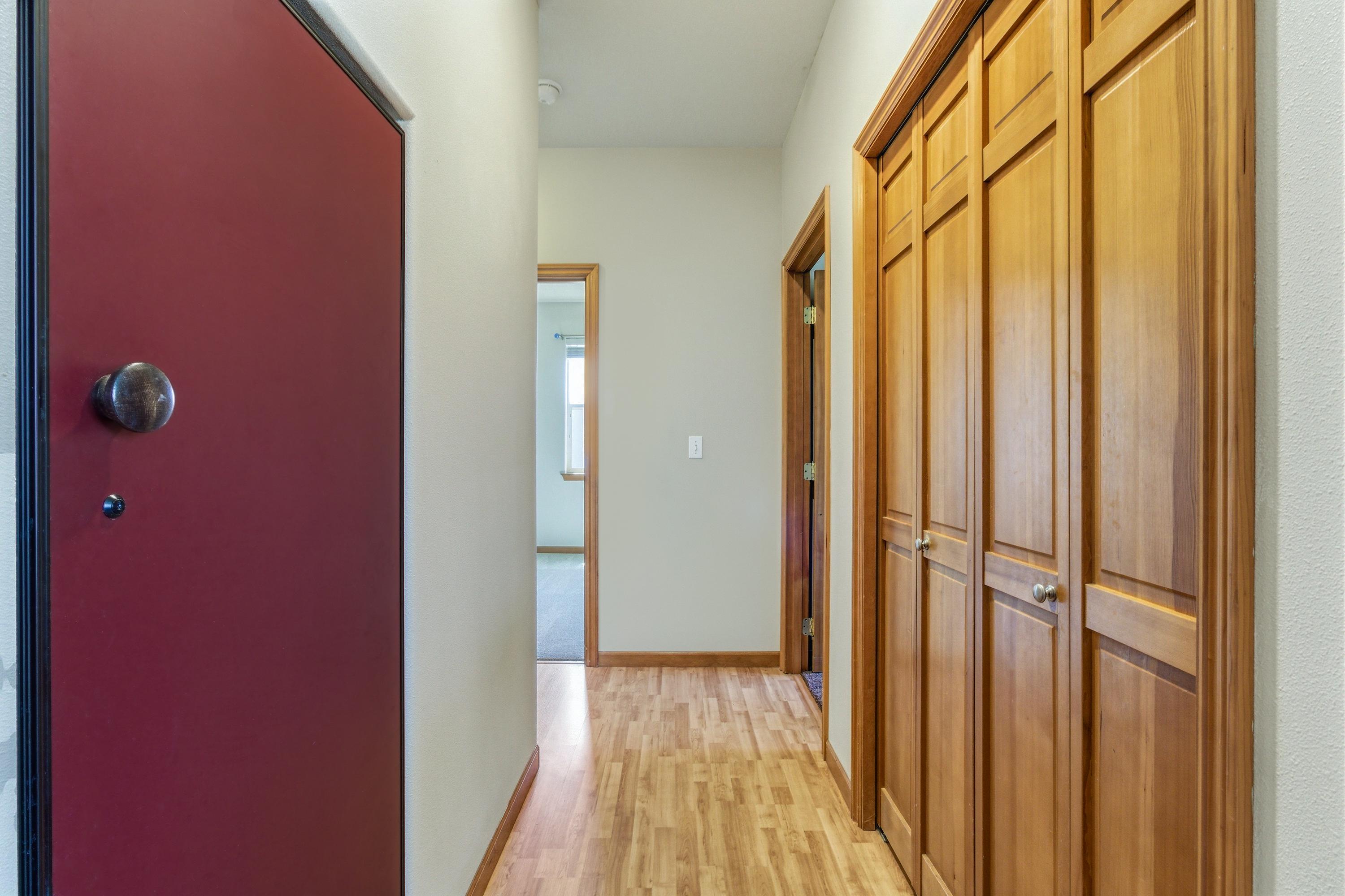  One Level Home in Desirable Neighborhood, Oversized Lot - 物件實景