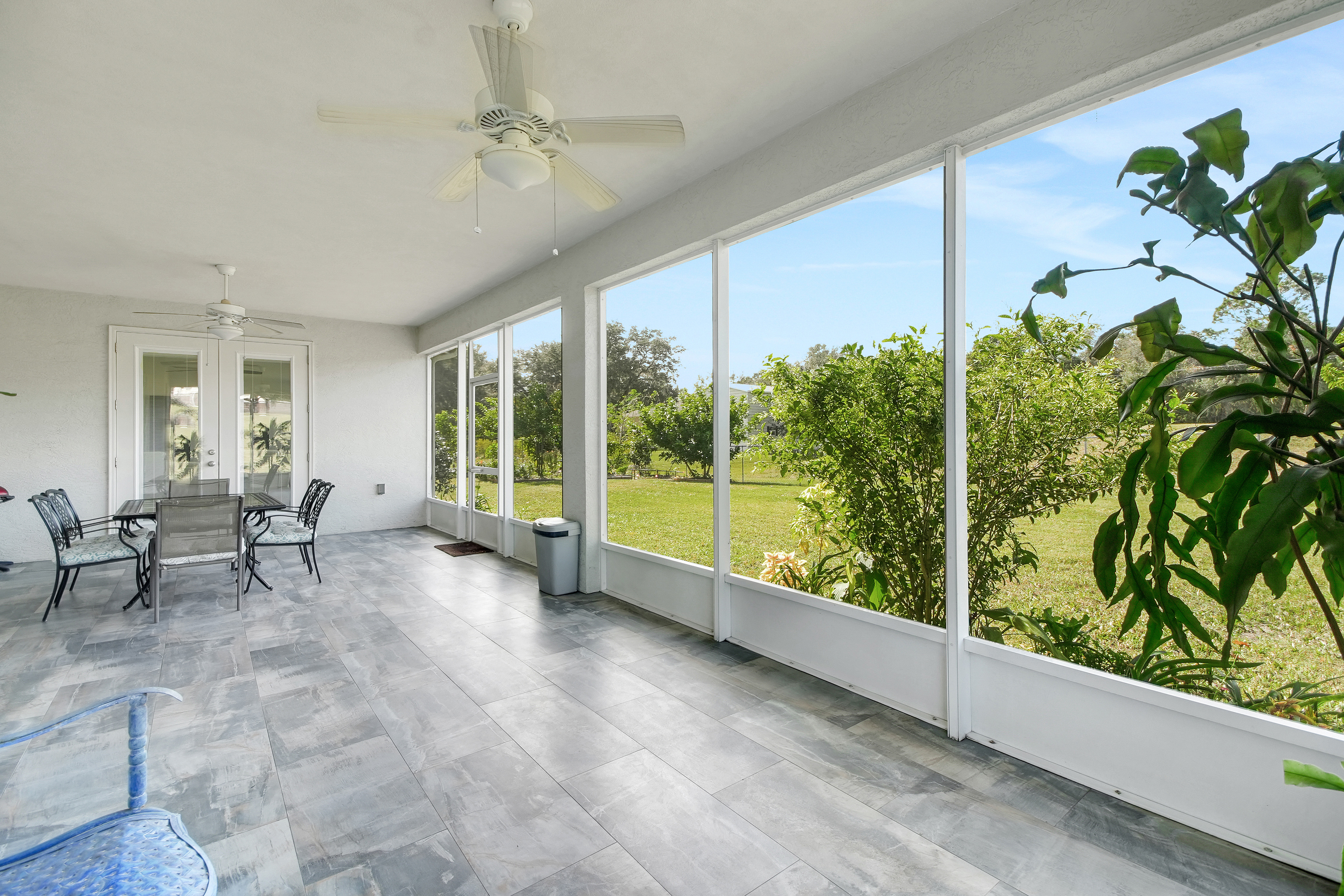 Lady Lake, Florida, 32159, United States, 4 Bedrooms Bedrooms, ,3 BathroomsBathrooms,Residential,For Sale,2005730