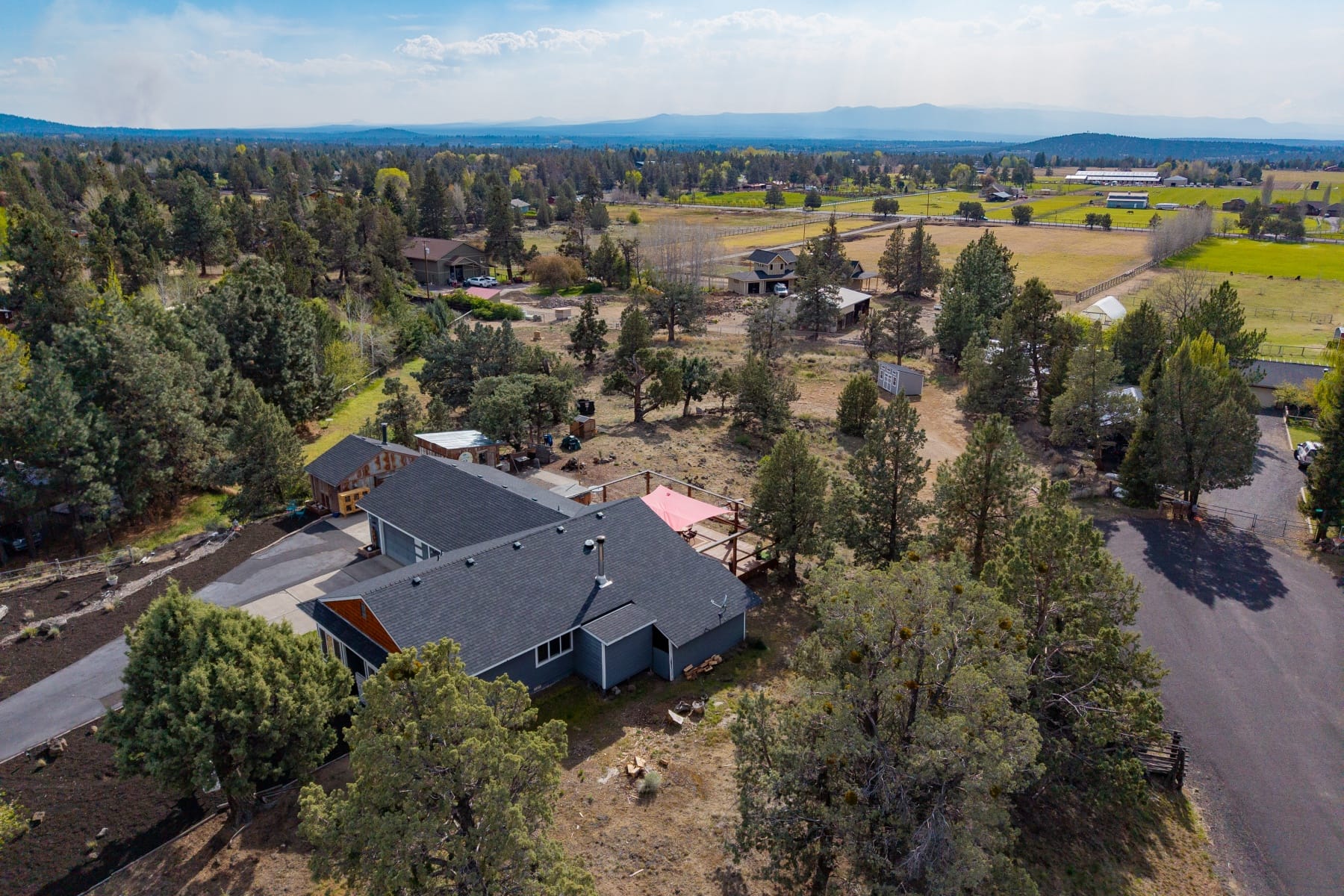  64911 Glacier View Drive Bend, OR 97703 - 物件實景