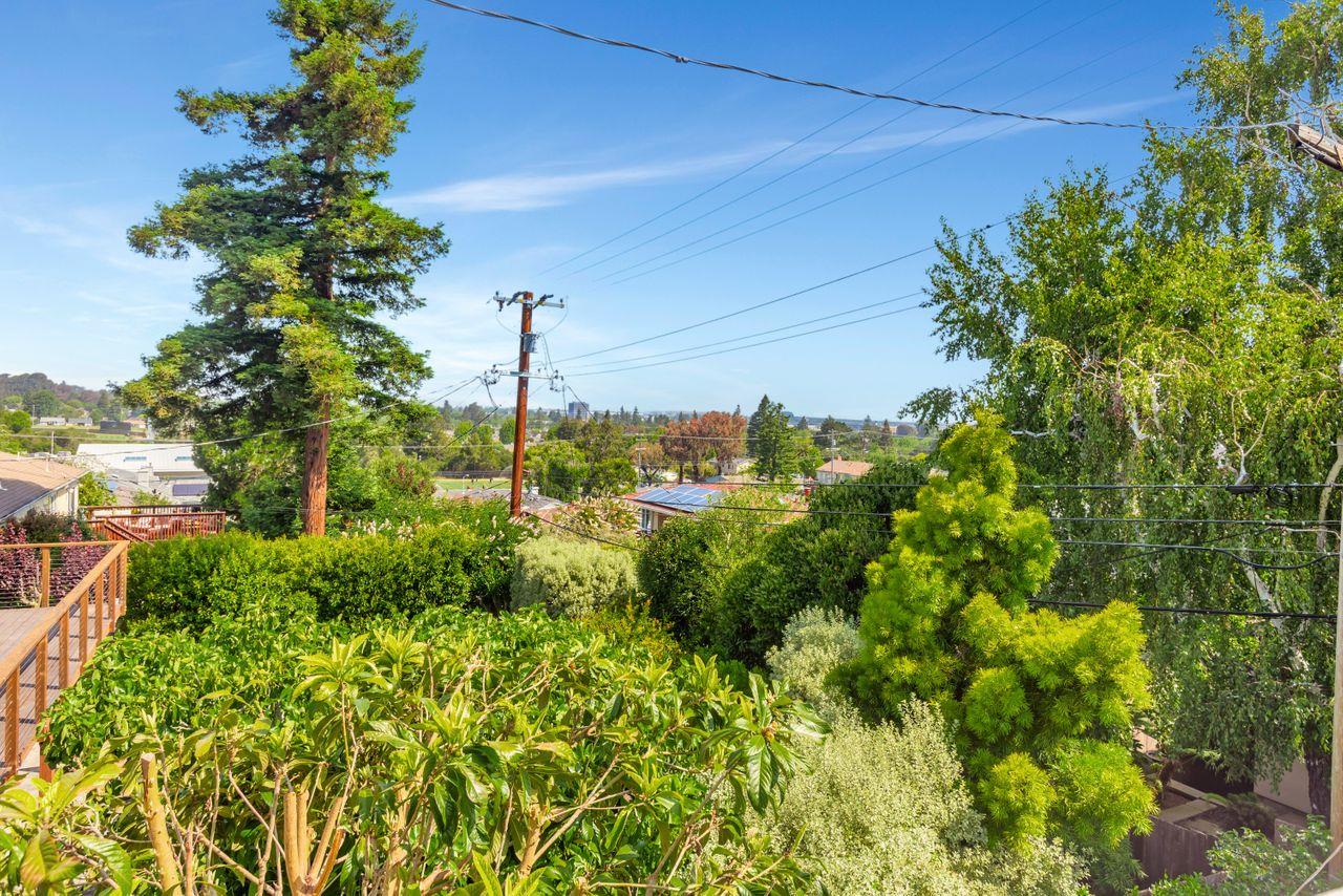 San Mateo, California, 94403, United States, 4 Bedrooms Bedrooms, ,3 BathroomsBathrooms,Residential,For Sale,1848740
