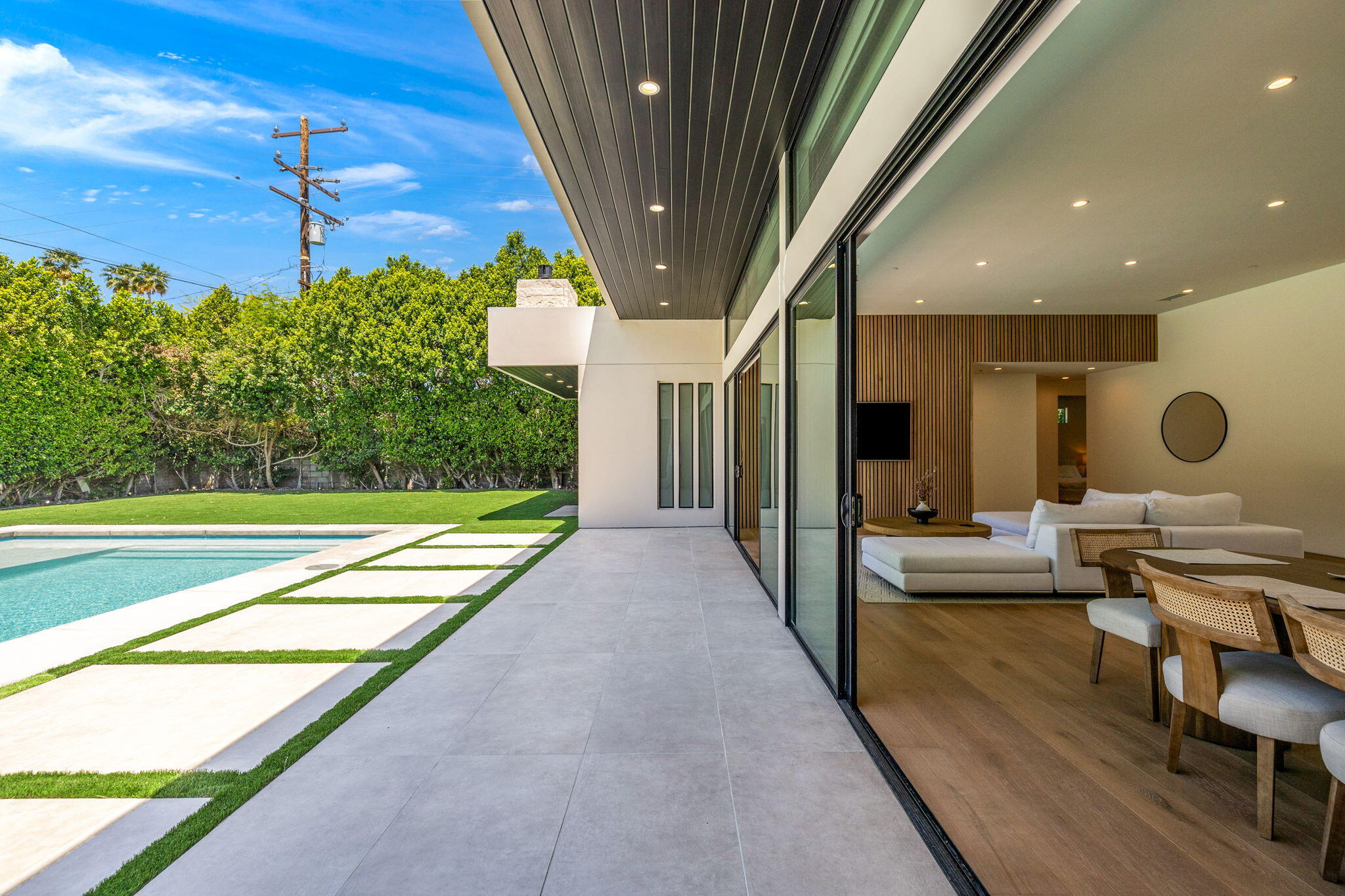Palm Springs, California, 92262, United States, 5 Bedrooms Bedrooms, ,4 BathroomsBathrooms,Residential,For Sale,1805387