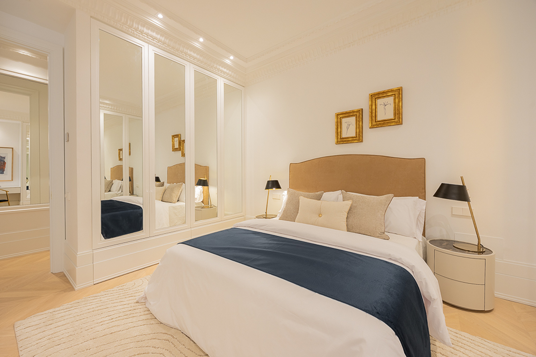  Classic renovated home with 3 suites and balconies in Chamberí, Madrid - 物件實景