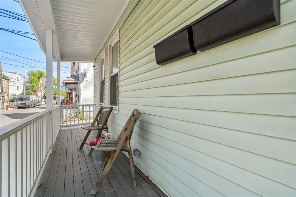 Somerville, Massachusetts, 02145, United States, 5 Bedrooms Bedrooms, ,3 BathroomsBathrooms,Residential,For Sale,1818195