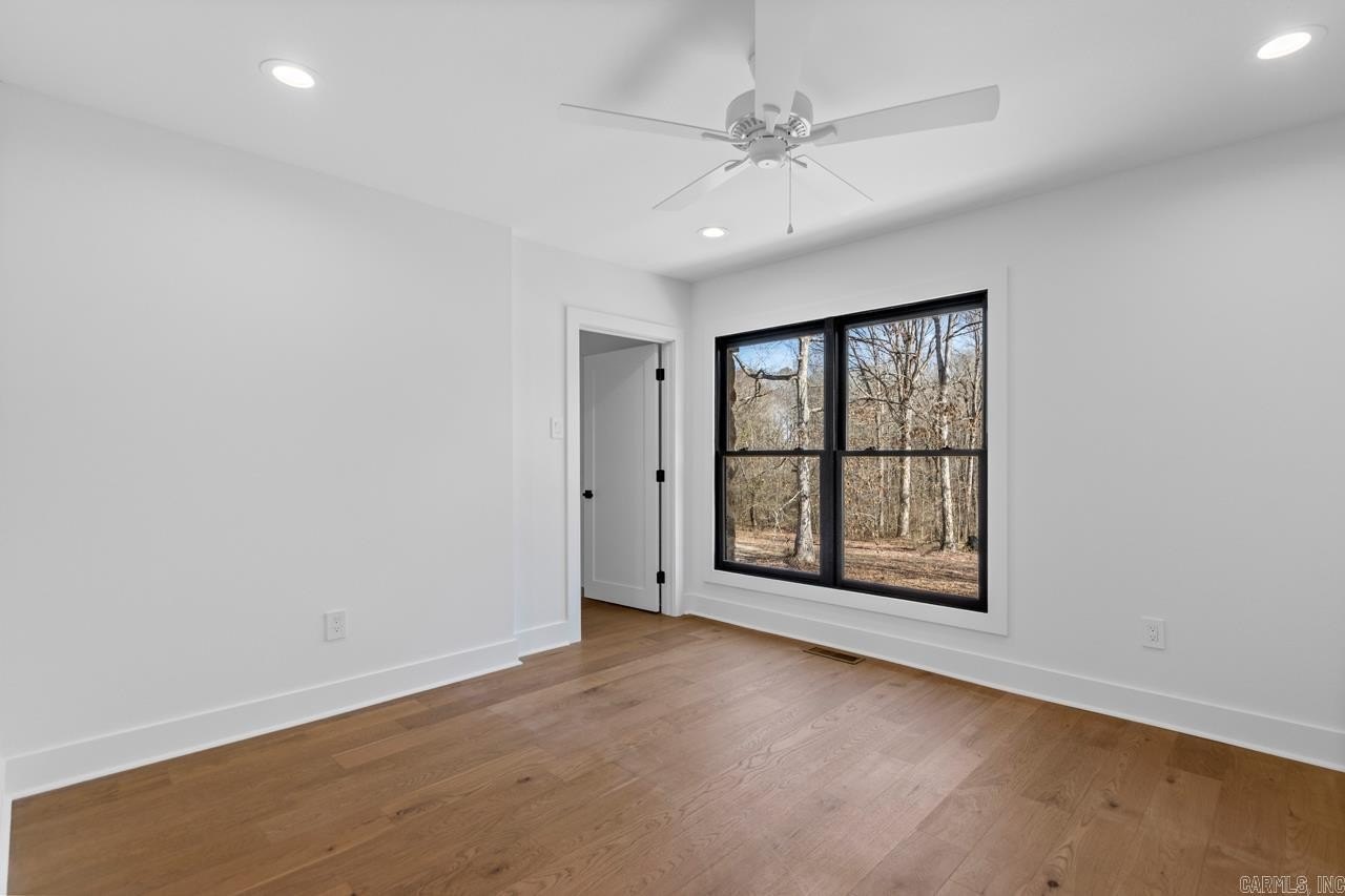 Alexander, Arkansas, 72002, United States, 6 Bedrooms Bedrooms, ,4 BathroomsBathrooms,Residential,For Sale,1986136