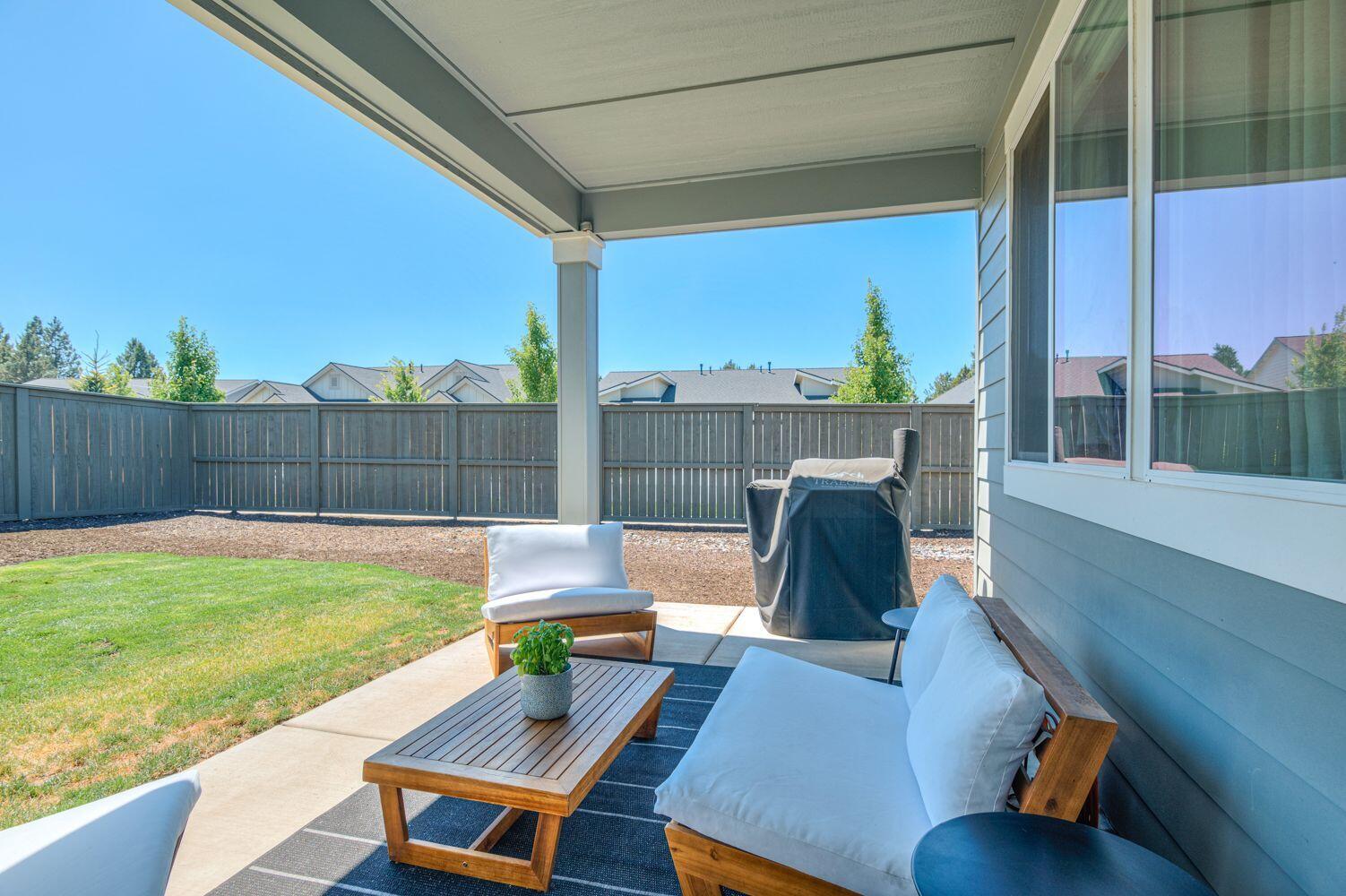 Bend, Oregon, 97702, United States, 3 Bedrooms Bedrooms, ,3 BathroomsBathrooms,Residential,For Sale,1977775