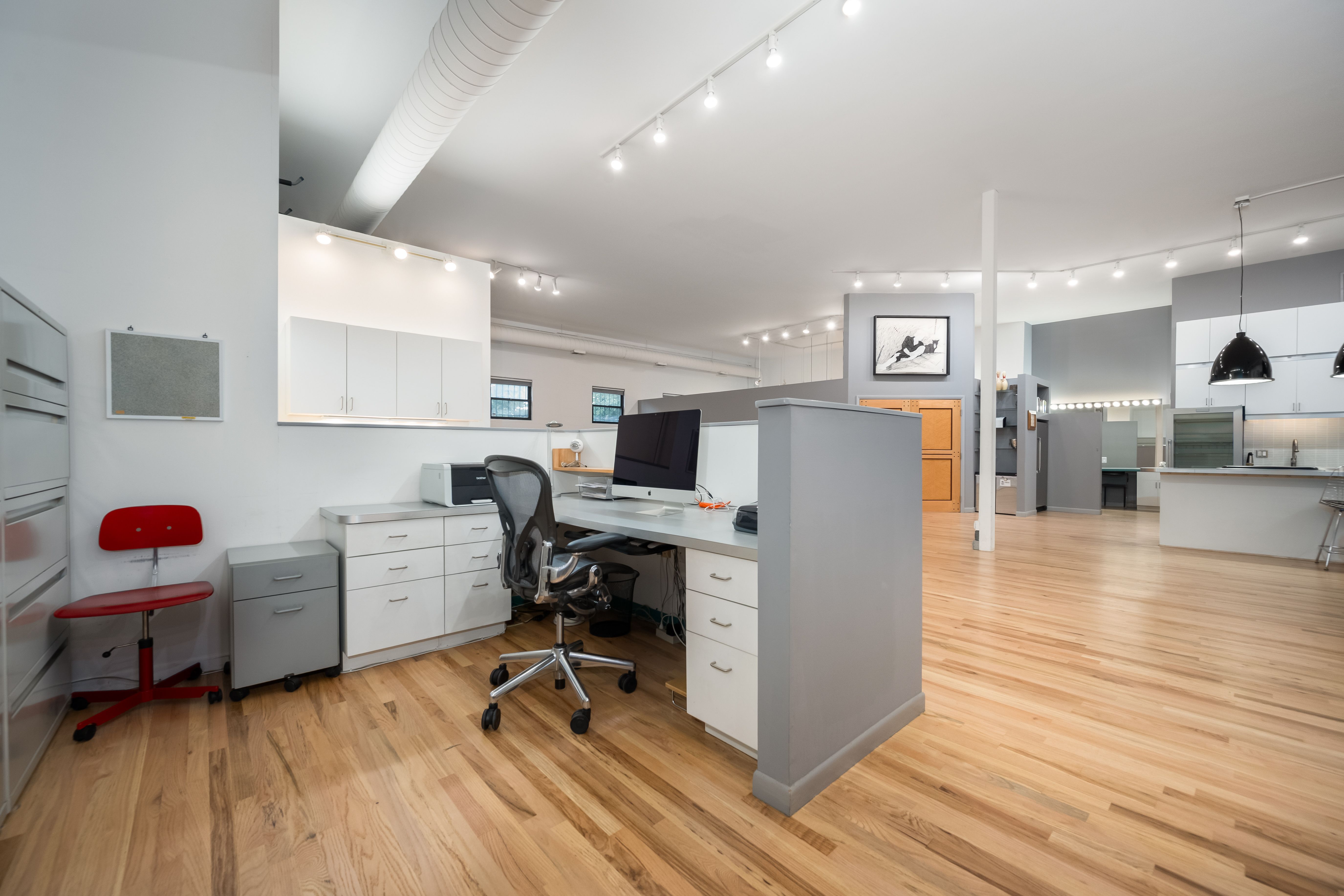  Rarely Available, Live/work Loft Sits in a Prime Fulton Market Boutique Complex - 物件實景