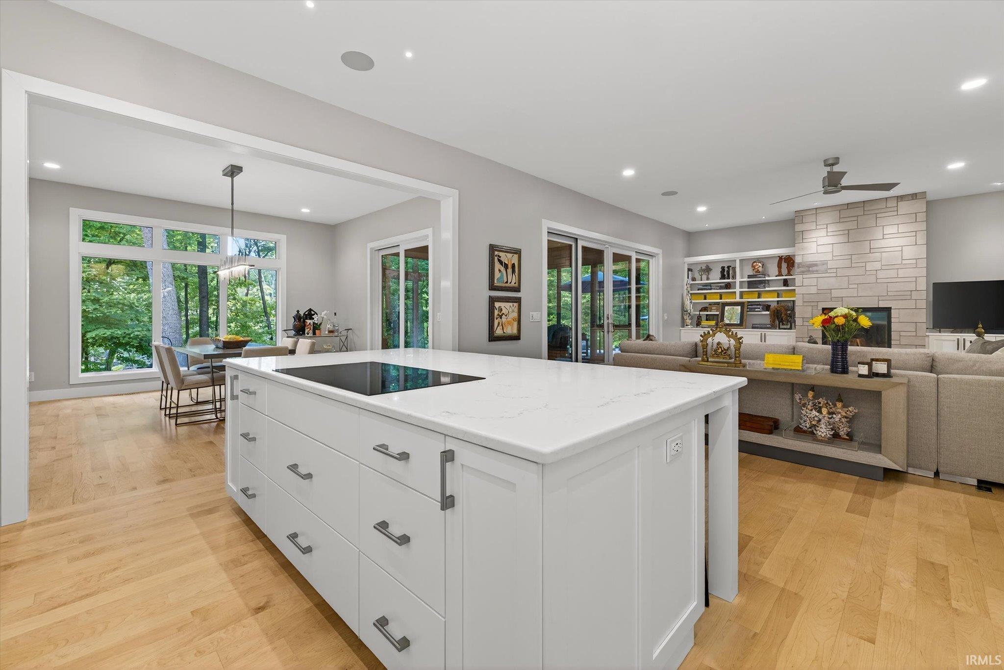 Bloomington, Indiana, 47401, United States, 3 Bedrooms Bedrooms, ,3 BathroomsBathrooms,Residential,For Sale,1977080