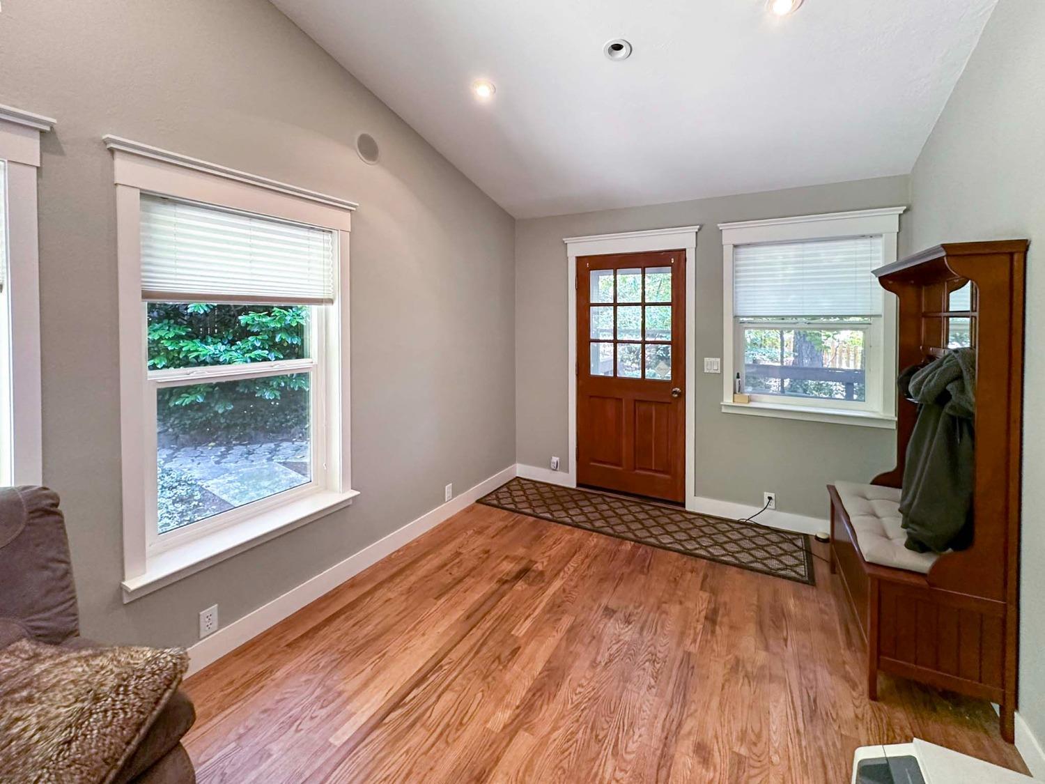 Nevada City, California, 95959, United States, 3 Bedrooms Bedrooms, ,2 BathroomsBathrooms,Residential,For Sale,1988605