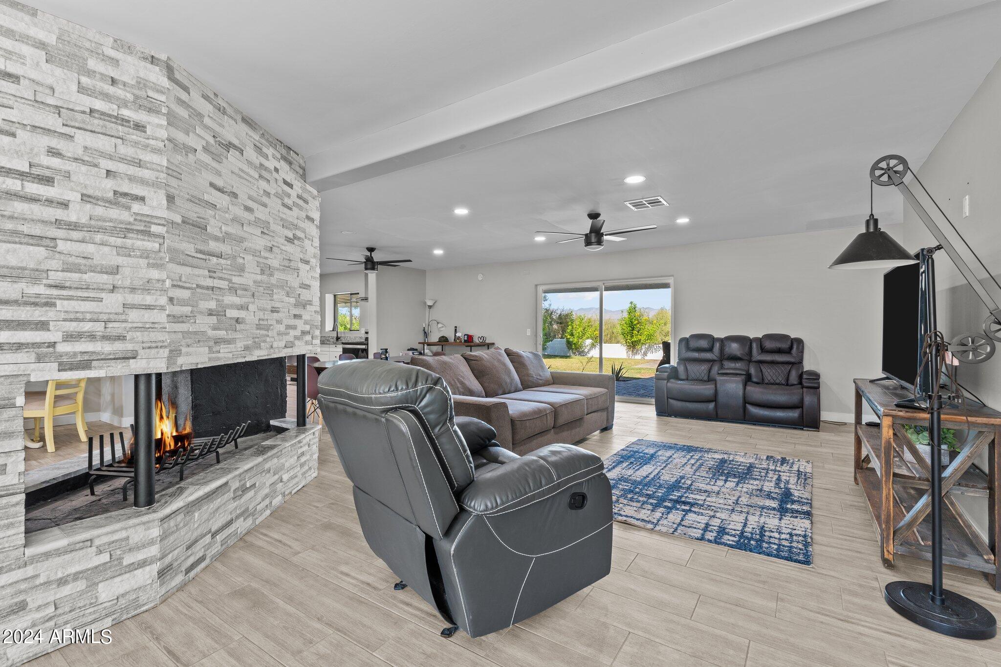 Wickenburg, Arizona, 85390, United States, 3 Bedrooms Bedrooms, ,3 BathroomsBathrooms,Residential,For Sale,1928779