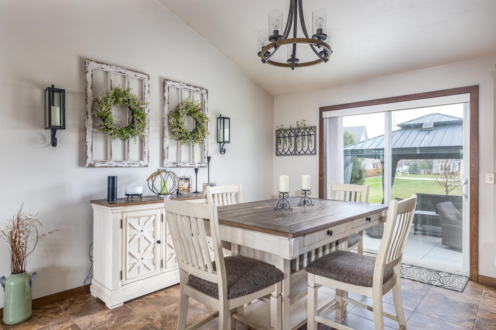 Appleton, Wisconsin, 54915, United States, 4 Bedrooms Bedrooms, ,3 BathroomsBathrooms,Residential,For Sale,1983520