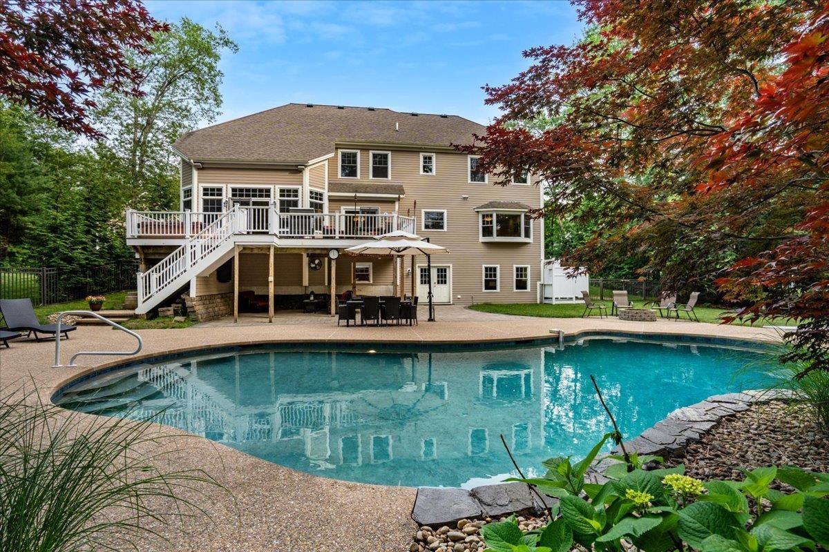 Bedford, New Hampshire, 03110, United States, 4 Bedrooms Bedrooms, ,5 BathroomsBathrooms,Residential,For Sale,1865787