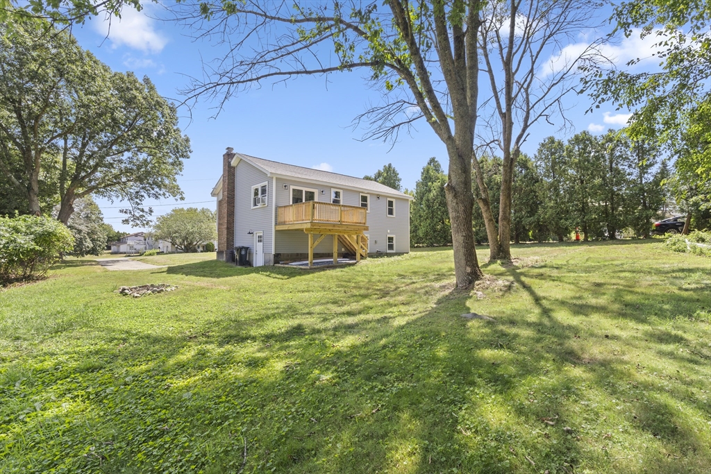 Swansea, Massachusetts, 02777, United States, 3 Bedrooms Bedrooms, ,2 BathroomsBathrooms,Residential,For Sale,2005350