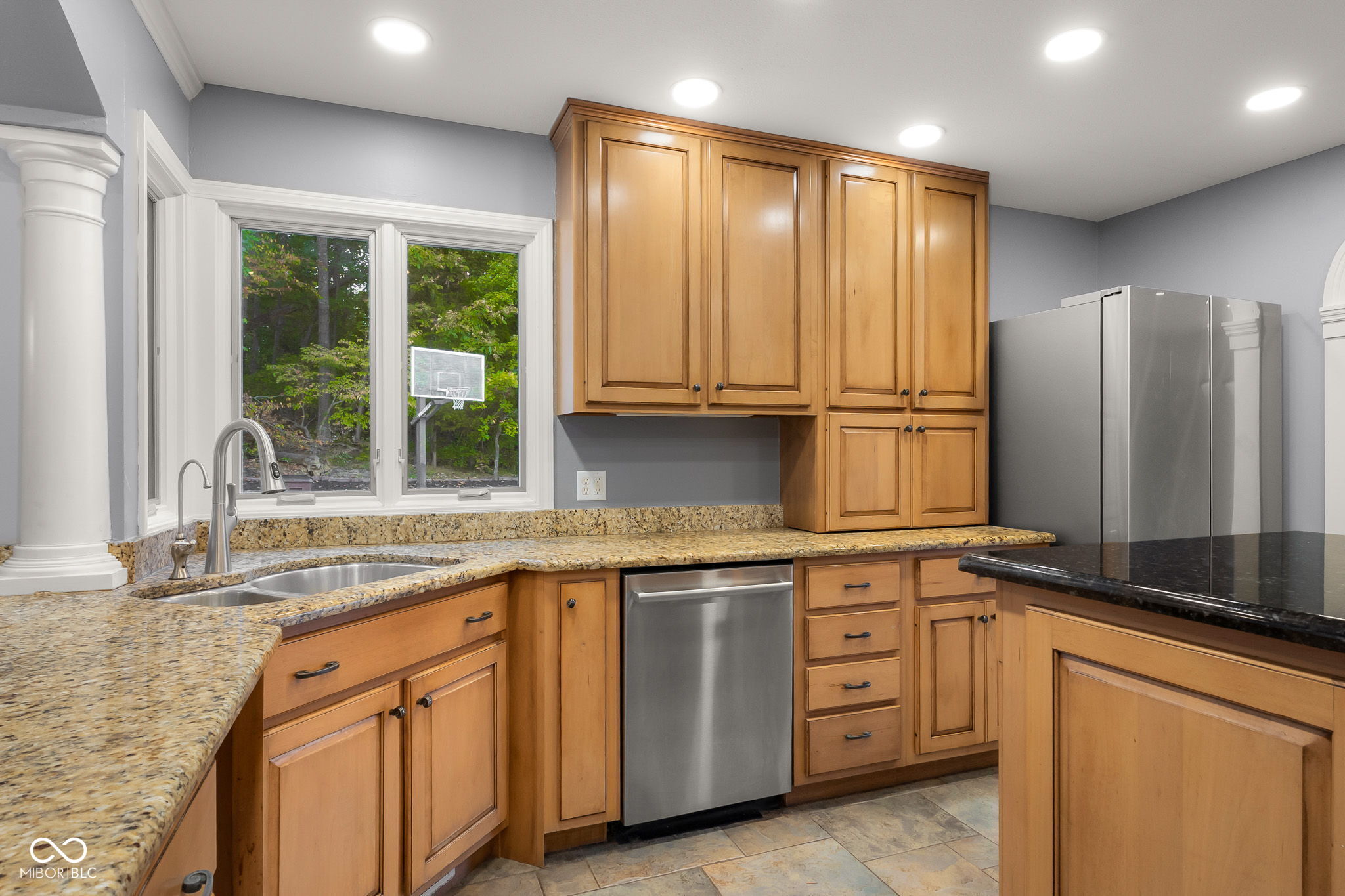 Columbus, Indiana, 47201, United States, 5 Bedrooms Bedrooms, ,6 BathroomsBathrooms,Residential,For Sale,1982008